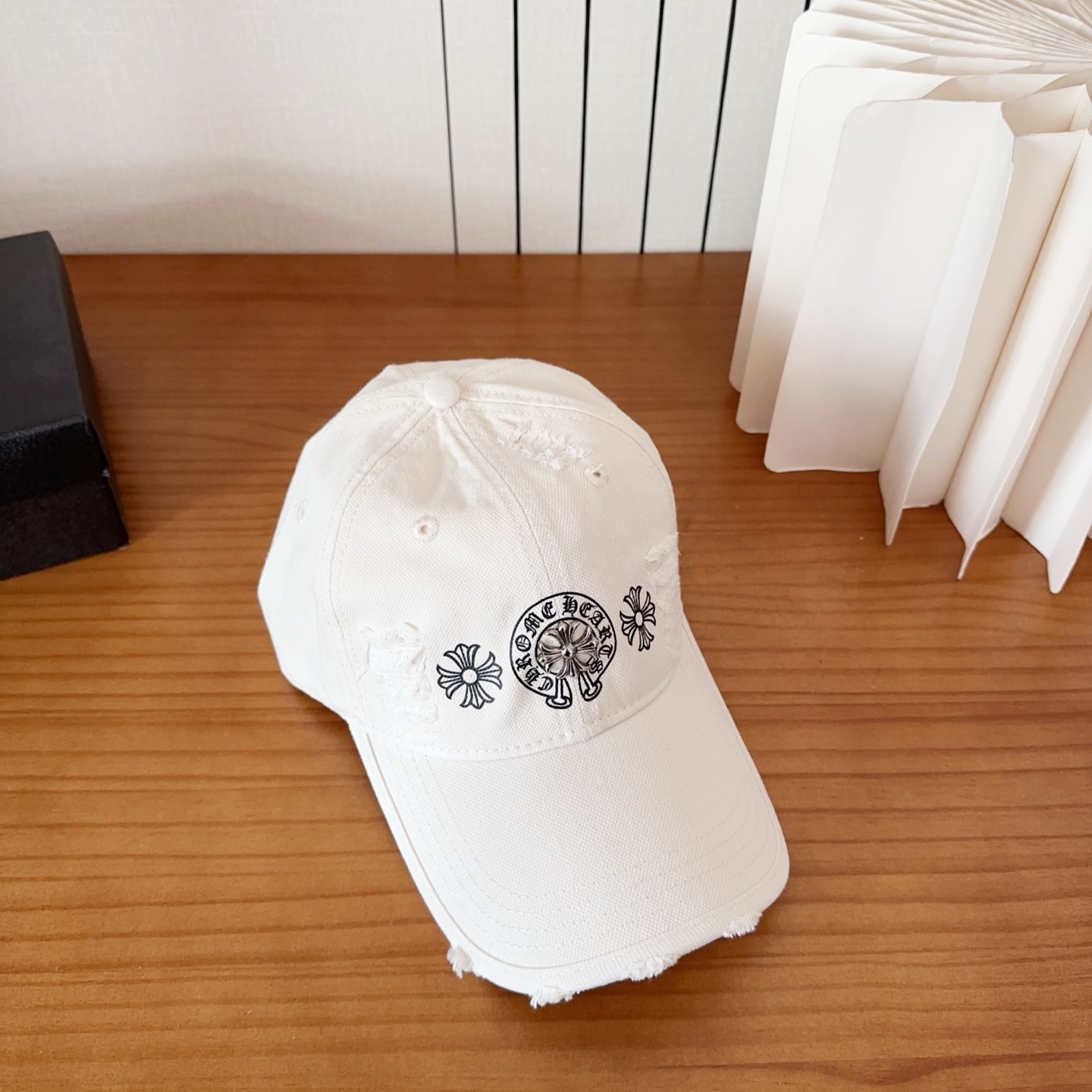 Chrome Hearts 克罗心💓早春韩版时尚复古做旧破洞帽子磨损设计百搭棒球帽鸭舌帽