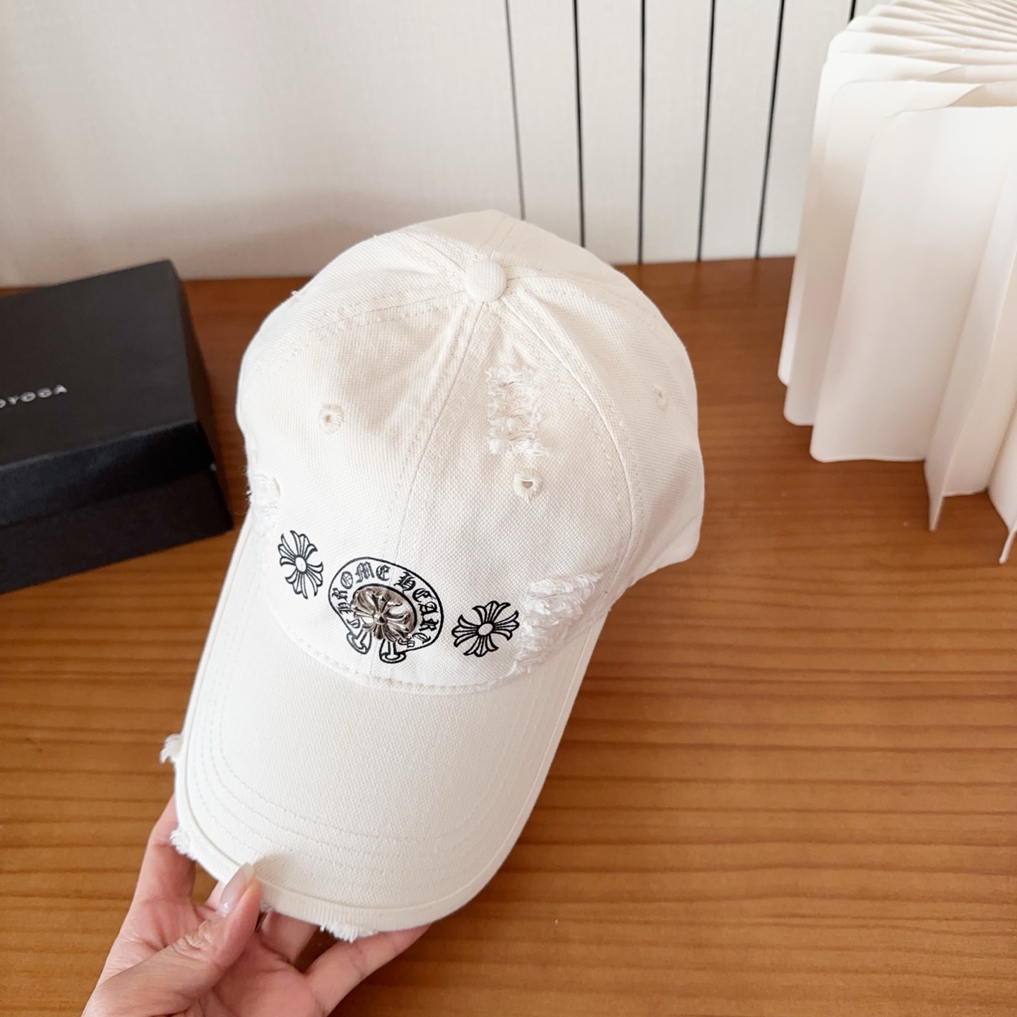 Chrome Hearts 克罗心💓早春韩版时尚复古做旧破洞帽子磨损设计百搭棒球帽鸭舌帽