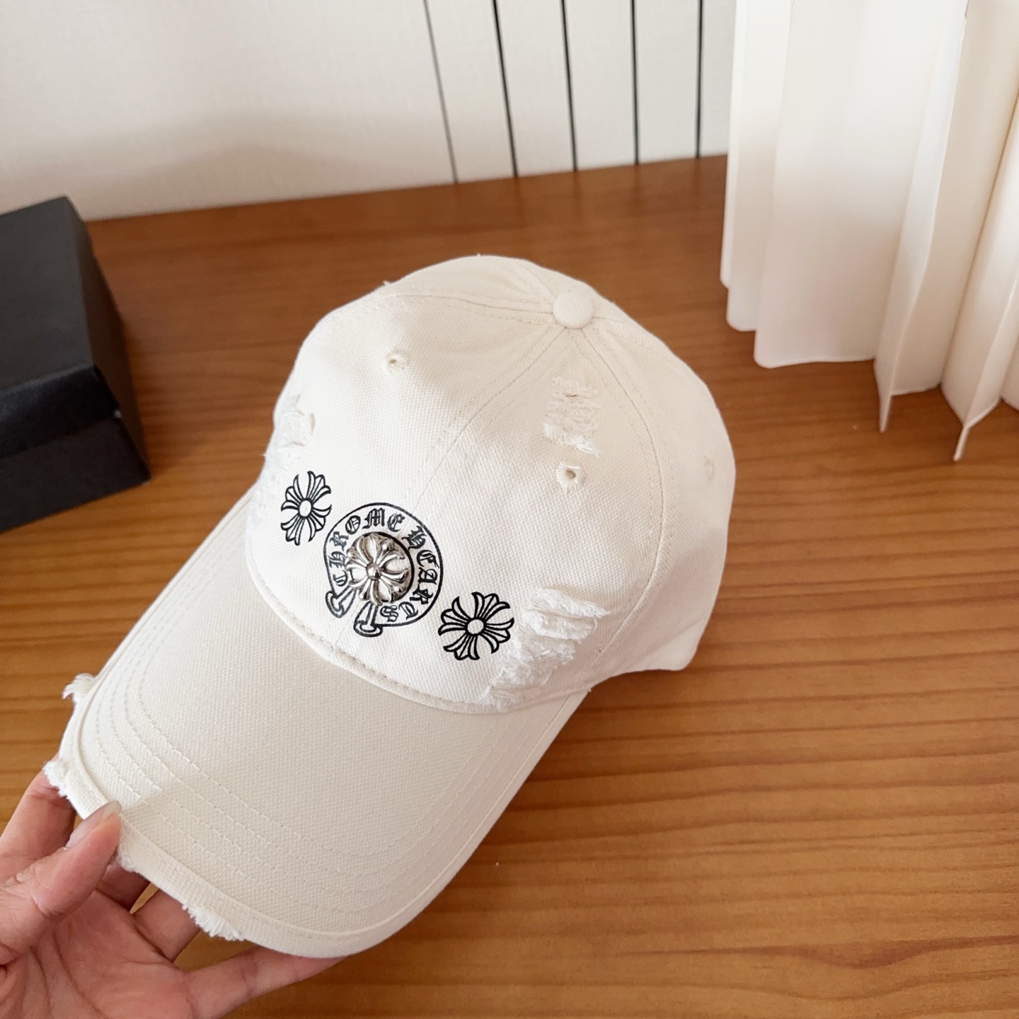 Chrome Hearts 克罗心💓早春韩版时尚复古做旧破洞帽子磨损设计百搭棒球帽鸭舌帽