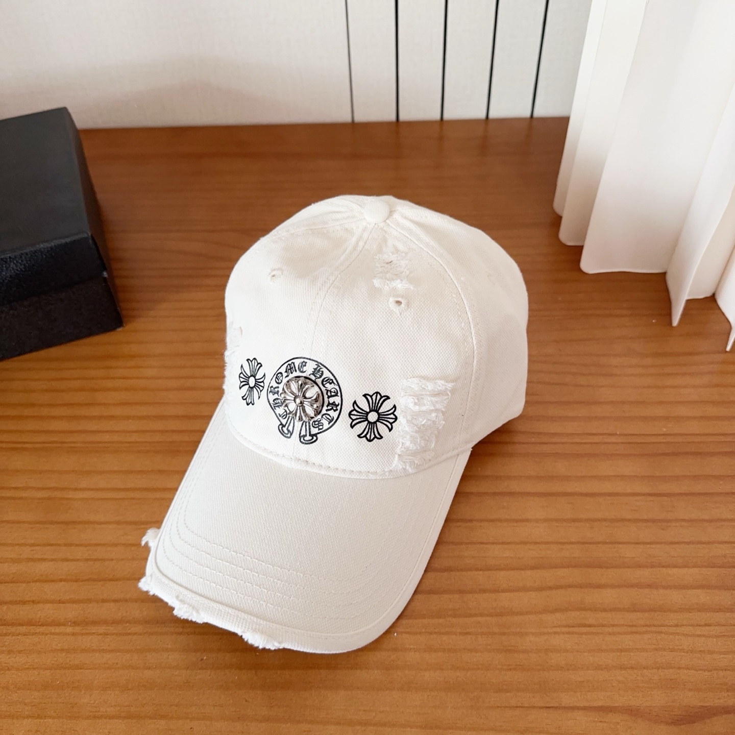 Chrome Hearts 克罗心💓早春韩版时尚复古做旧破洞帽子磨损设计百搭棒球帽鸭舌帽