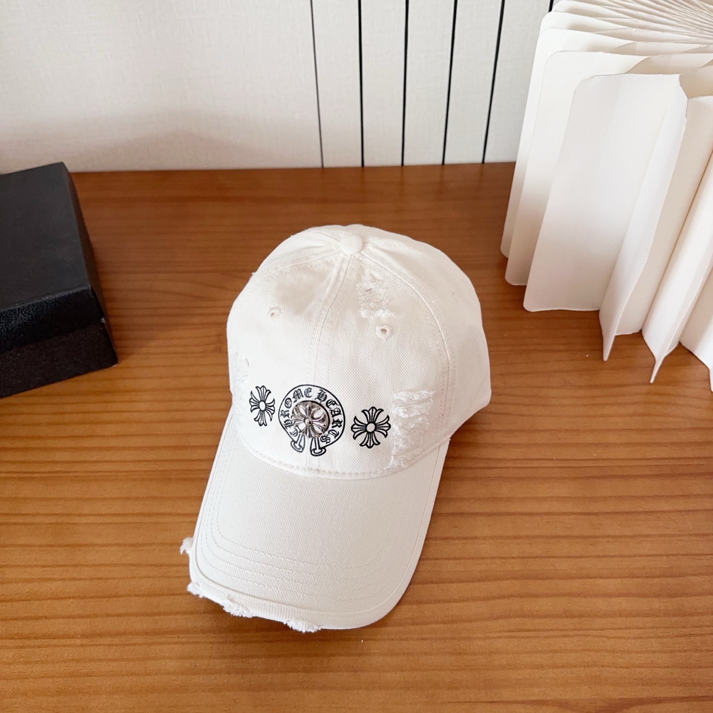 Chrome Hearts 克罗心💓早春韩版时尚复古做旧破洞帽子磨损设计百搭棒球帽鸭舌帽