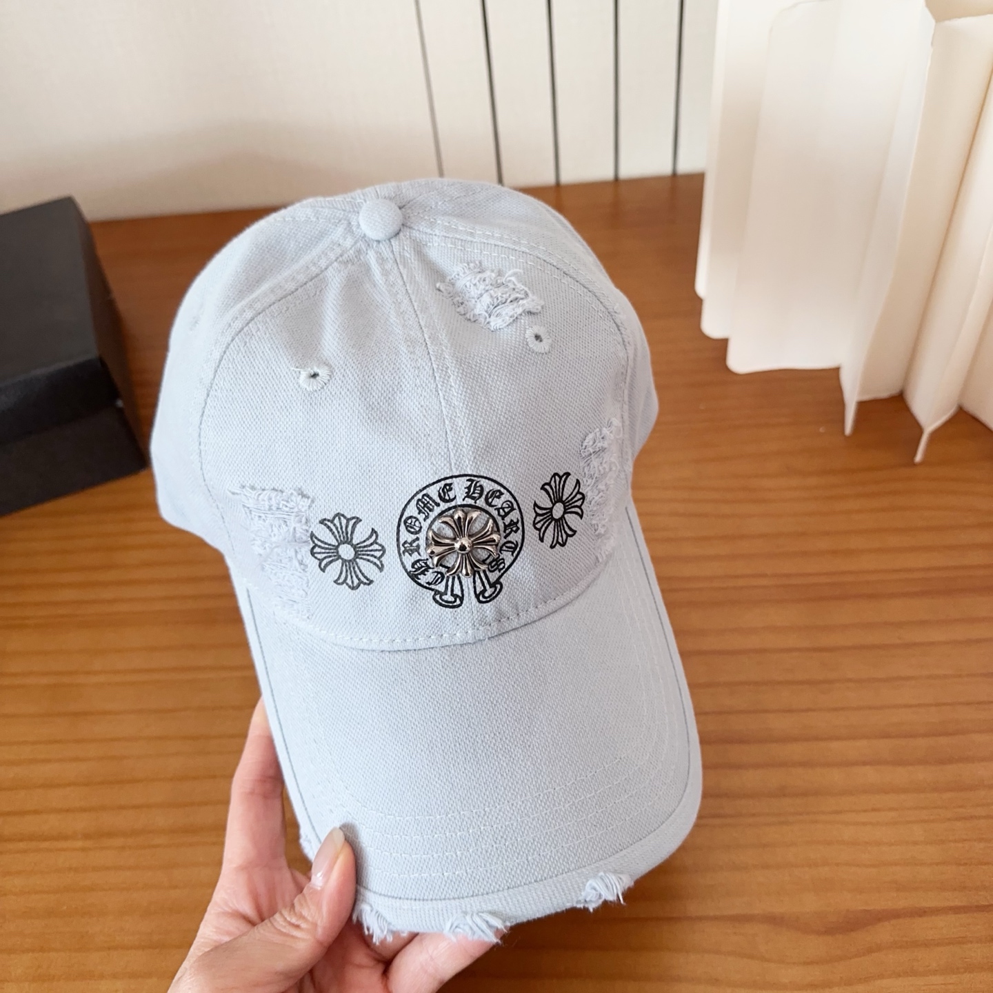 Chrome Hearts 克罗心💓早春韩版时尚复古做旧破洞帽子磨损设计百搭棒球帽鸭舌帽