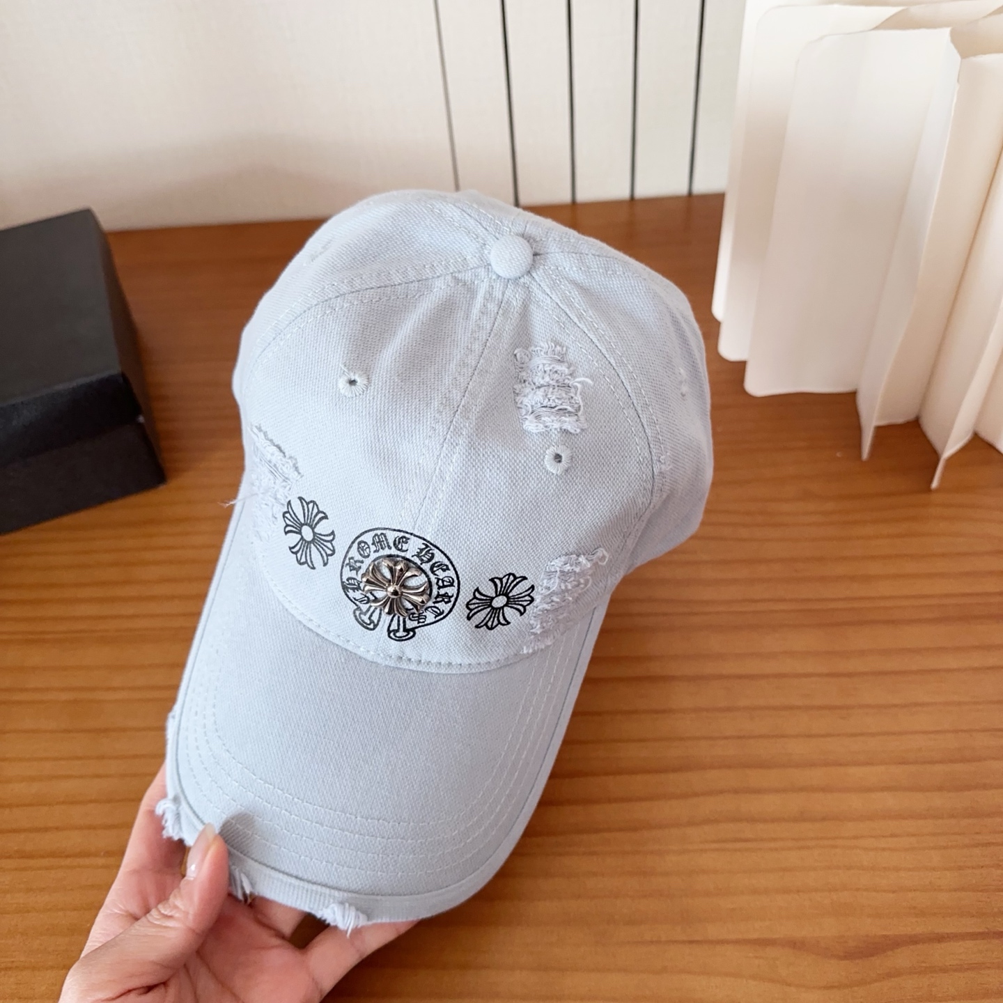 Chrome Hearts 克罗心💓早春韩版时尚复古做旧破洞帽子磨损设计百搭棒球帽鸭舌帽