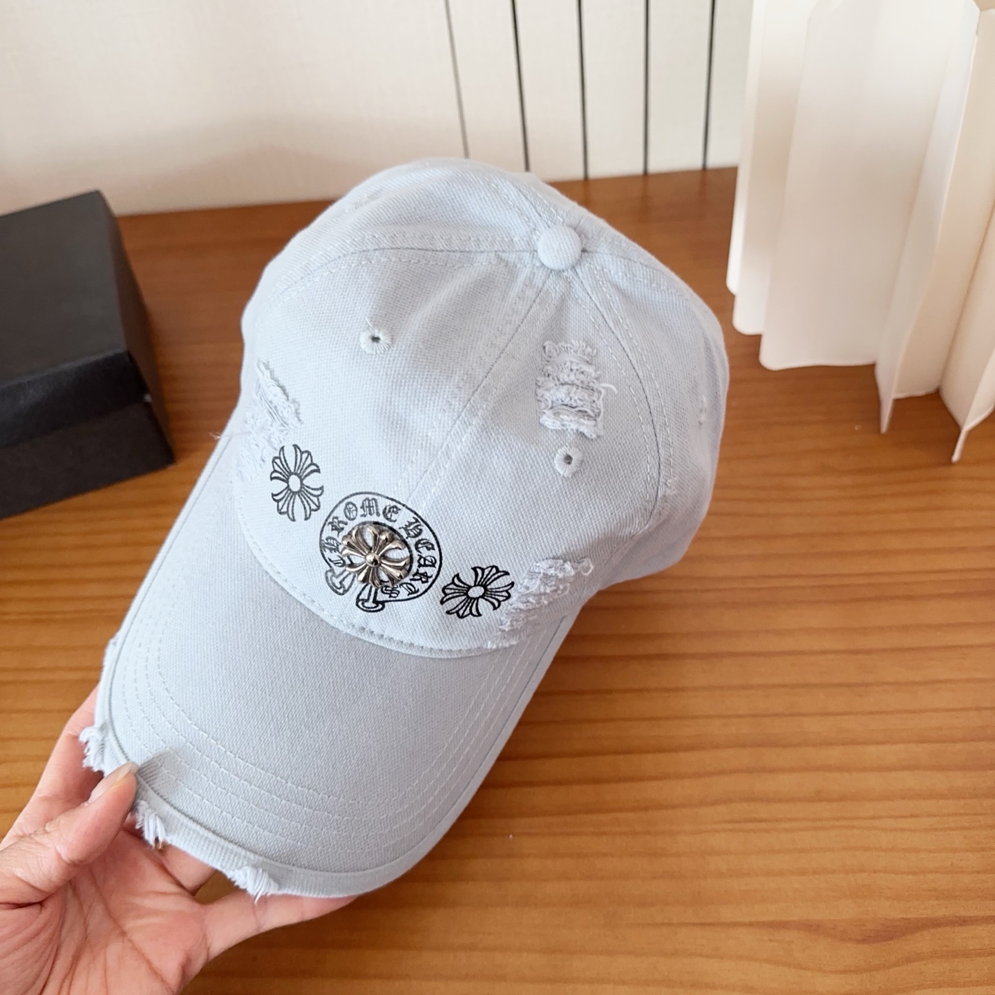 Chrome Hearts 克罗心💓早春韩版时尚复古做旧破洞帽子磨损设计百搭棒球帽鸭舌帽