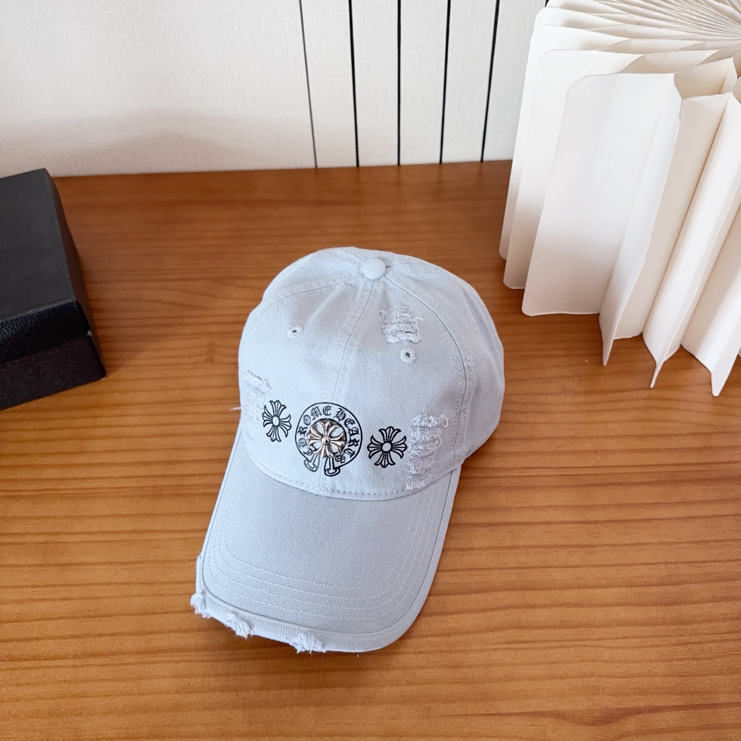 Chrome Hearts 克罗心💓早春韩版时尚复古做旧破洞帽子磨损设计百搭棒球帽鸭舌帽