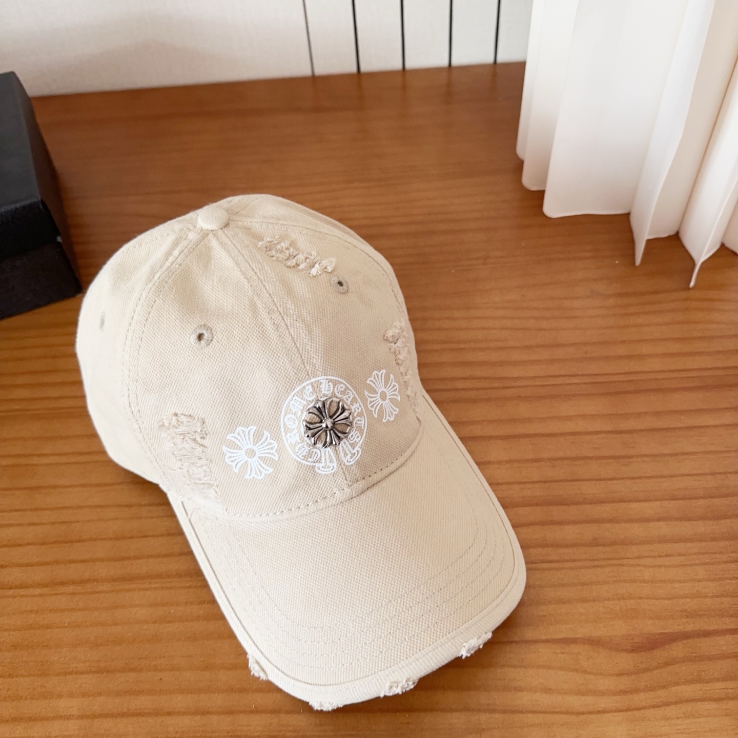 Chrome Hearts 克罗心💓早春韩版时尚复古做旧破洞帽子磨损设计百搭棒球帽鸭舌帽