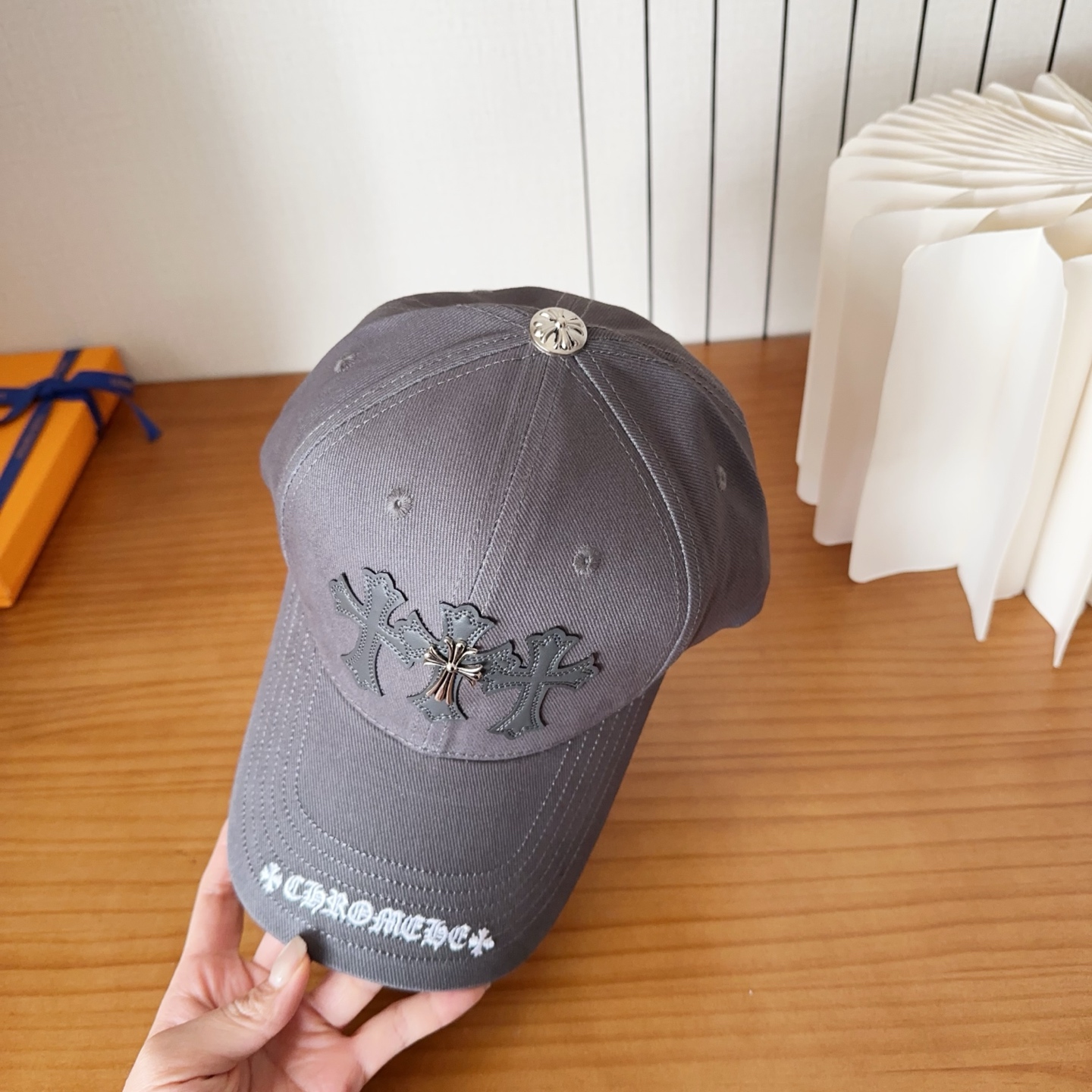 Chrome Hearts 克罗心💓早春韩版时尚复古做旧破洞帽子磨损设计百搭棒球帽鸭舌帽