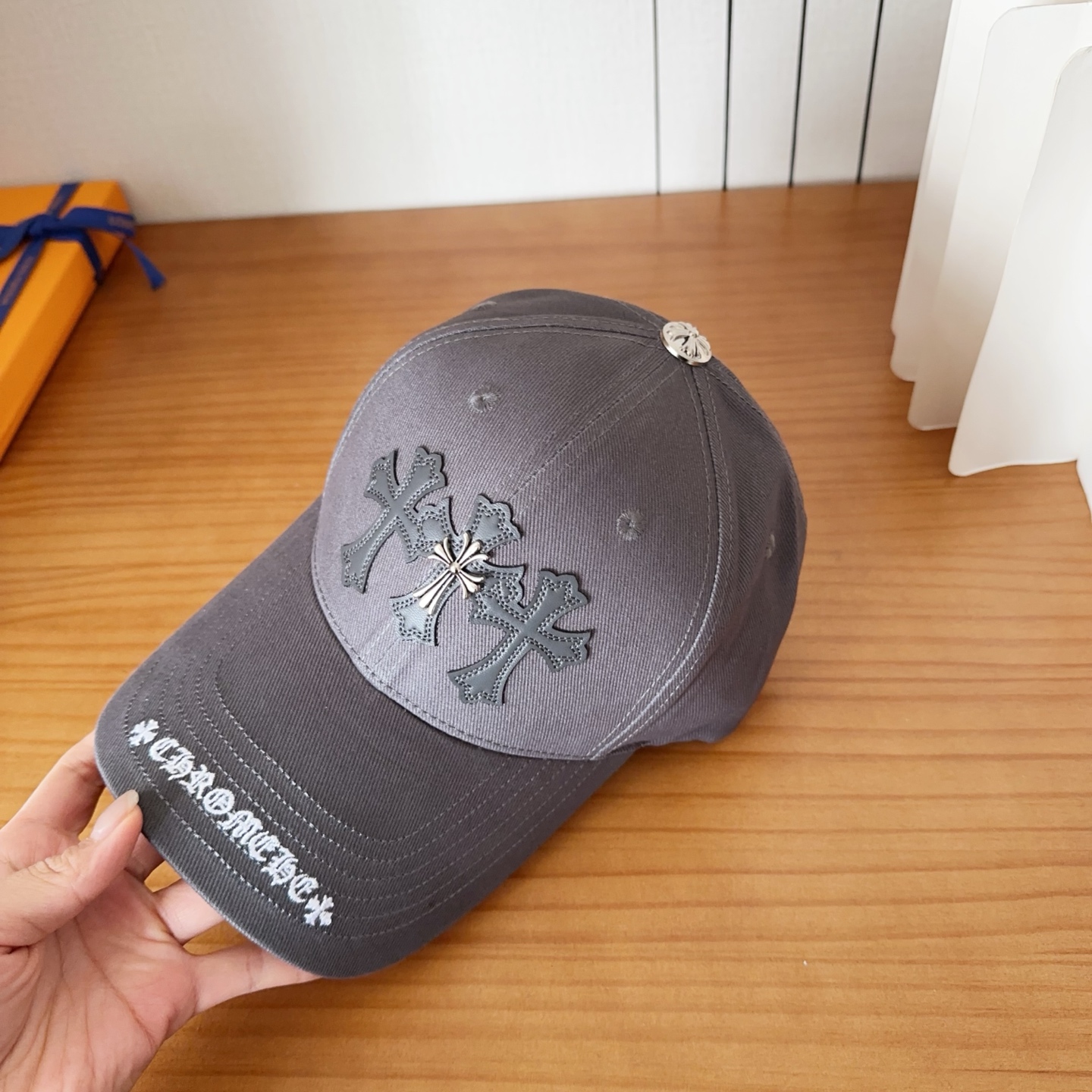 Chrome Hearts 克罗心💓早春韩版时尚复古做旧破洞帽子磨损设计百搭棒球帽鸭舌帽