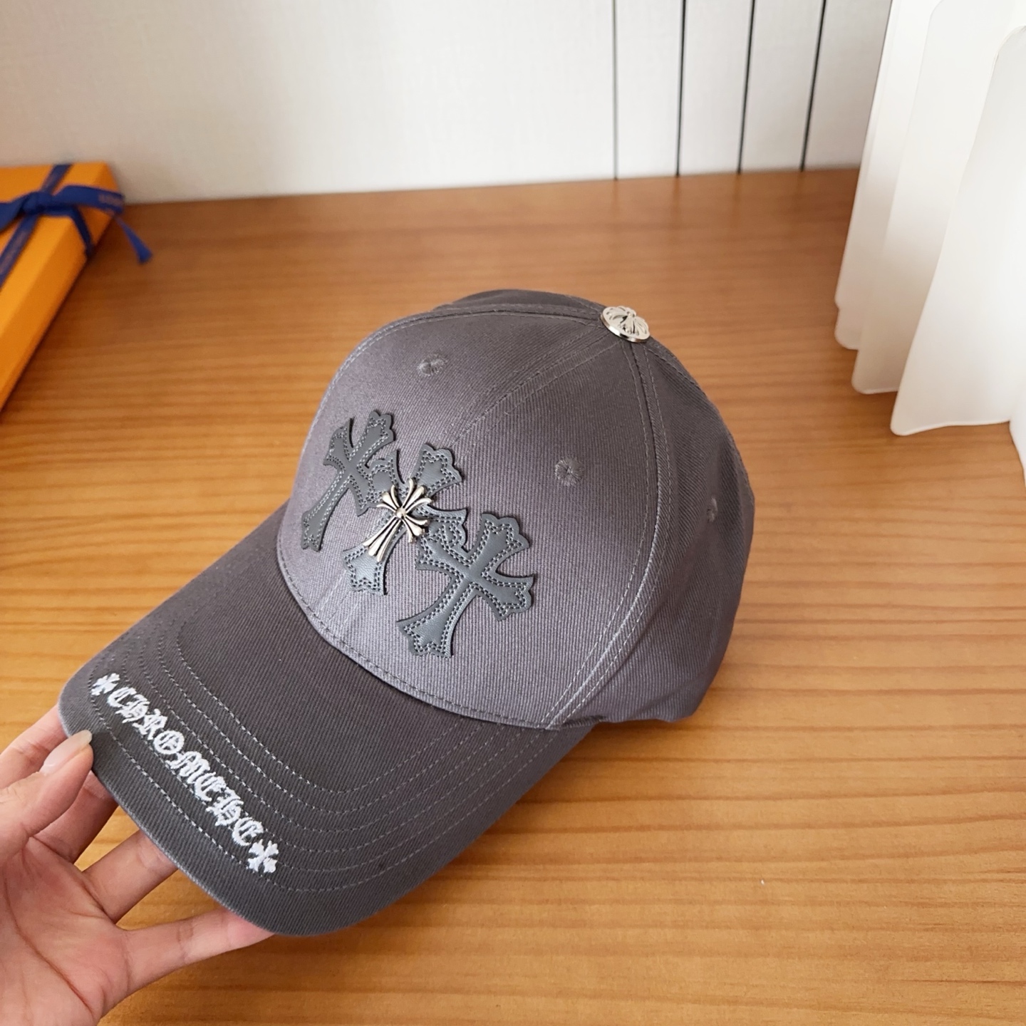 Chrome Hearts 克罗心💓早春韩版时尚复古做旧破洞帽子磨损设计百搭棒球帽鸭舌帽