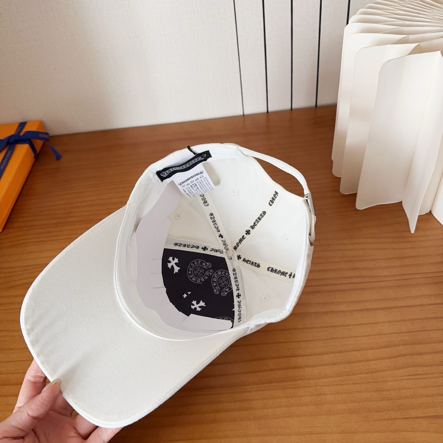 Chrome Hearts 克罗心💓早春韩版时尚复古做旧破洞帽子磨损设计百搭棒球帽鸭舌帽