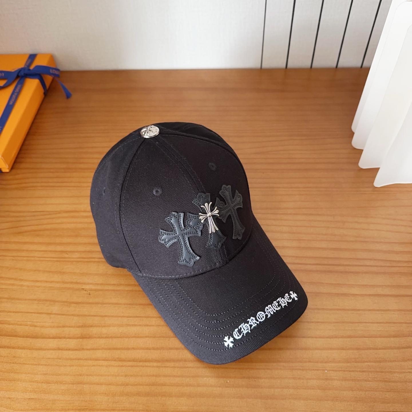 Chrome Hearts 克罗心💓早春韩版时尚复古做旧破洞帽子磨损设计百搭棒球帽鸭舌帽