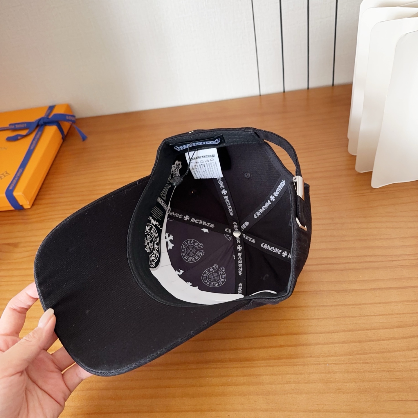 Chrome Hearts 克罗心💓早春韩版时尚复古做旧破洞帽子磨损设计百搭棒球帽鸭舌帽