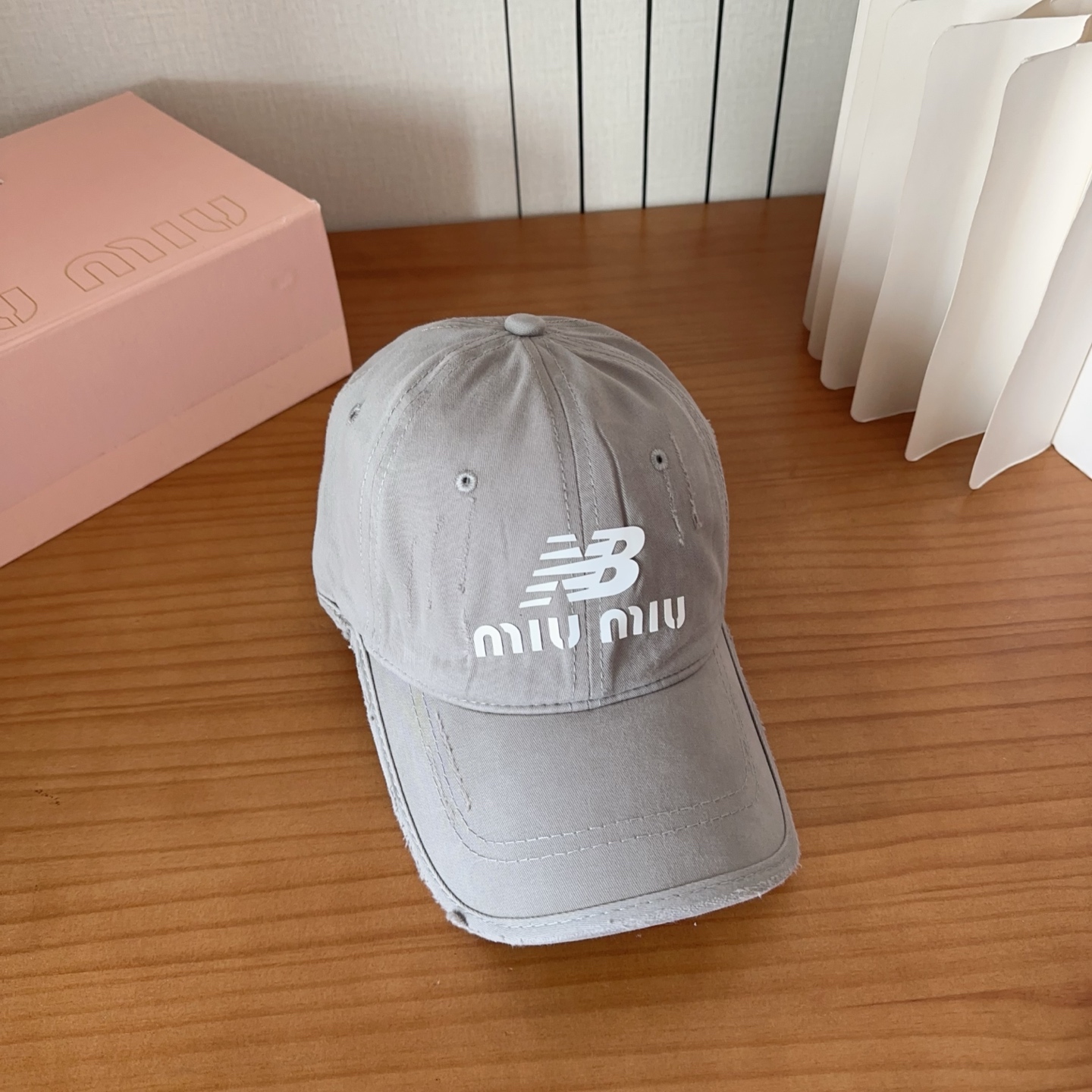miumiu 缪缪秋冬新品棒球帽 原单正品开模订制，原版做工细致质量超赞！