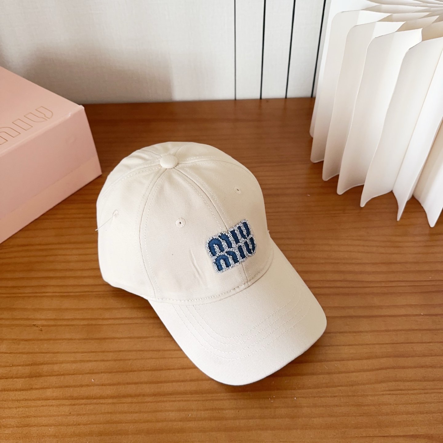 谬谬miumiu 原单 新款棒球帽，正品开模订制，原版做工细致质量超赞！