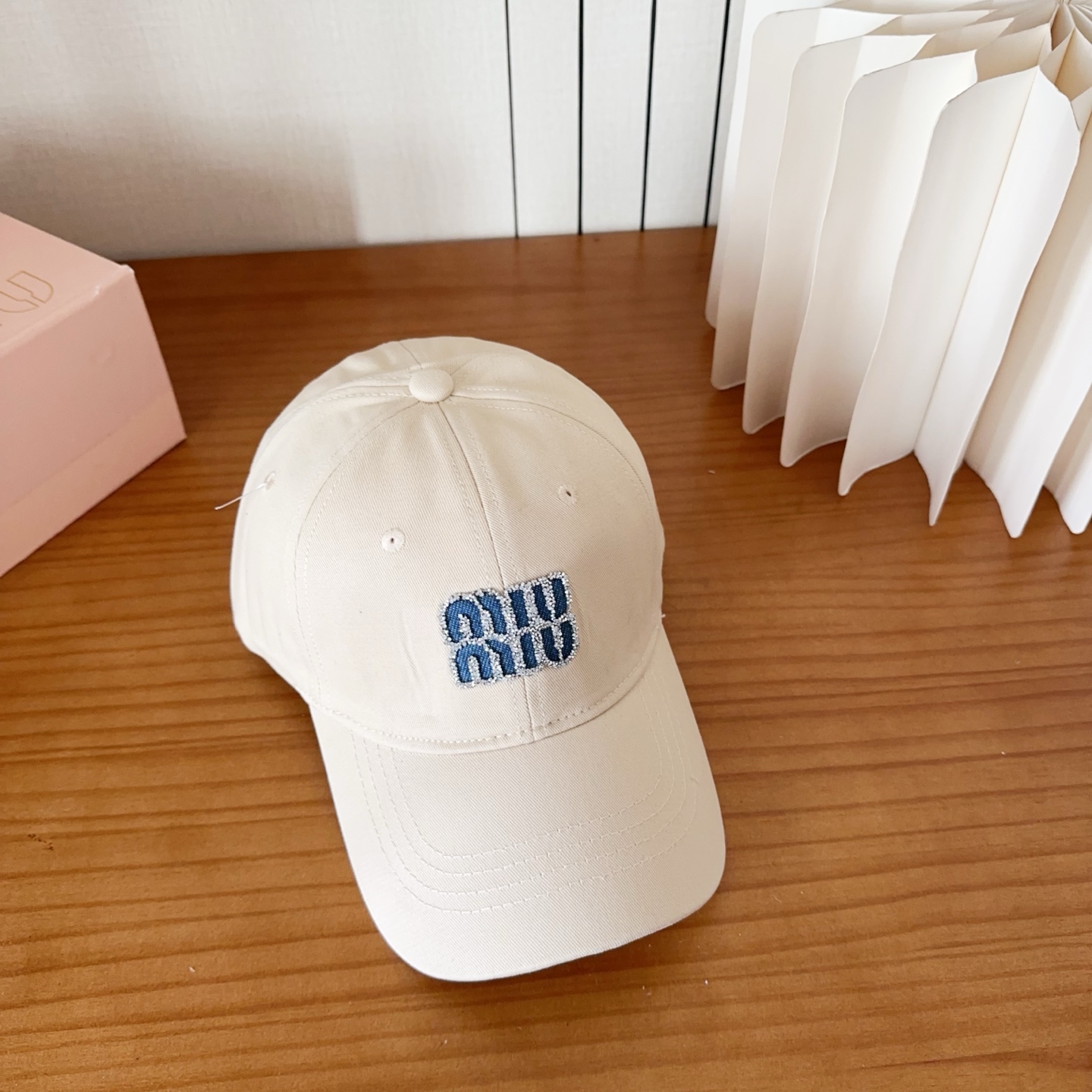 谬谬miumiu 原单 新款棒球帽，正品开模订制，原版做工细致质量超赞！
