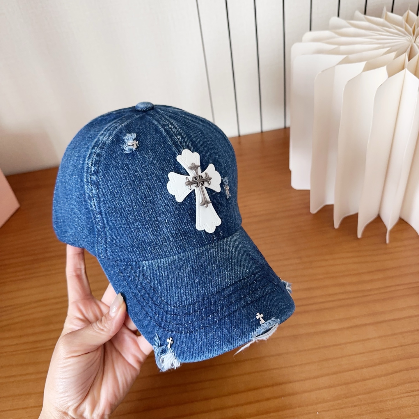 Chrome Hearts 克罗心💓早春韩版时尚复古做旧破洞帽子磨损设计百搭棒球帽鸭舌帽