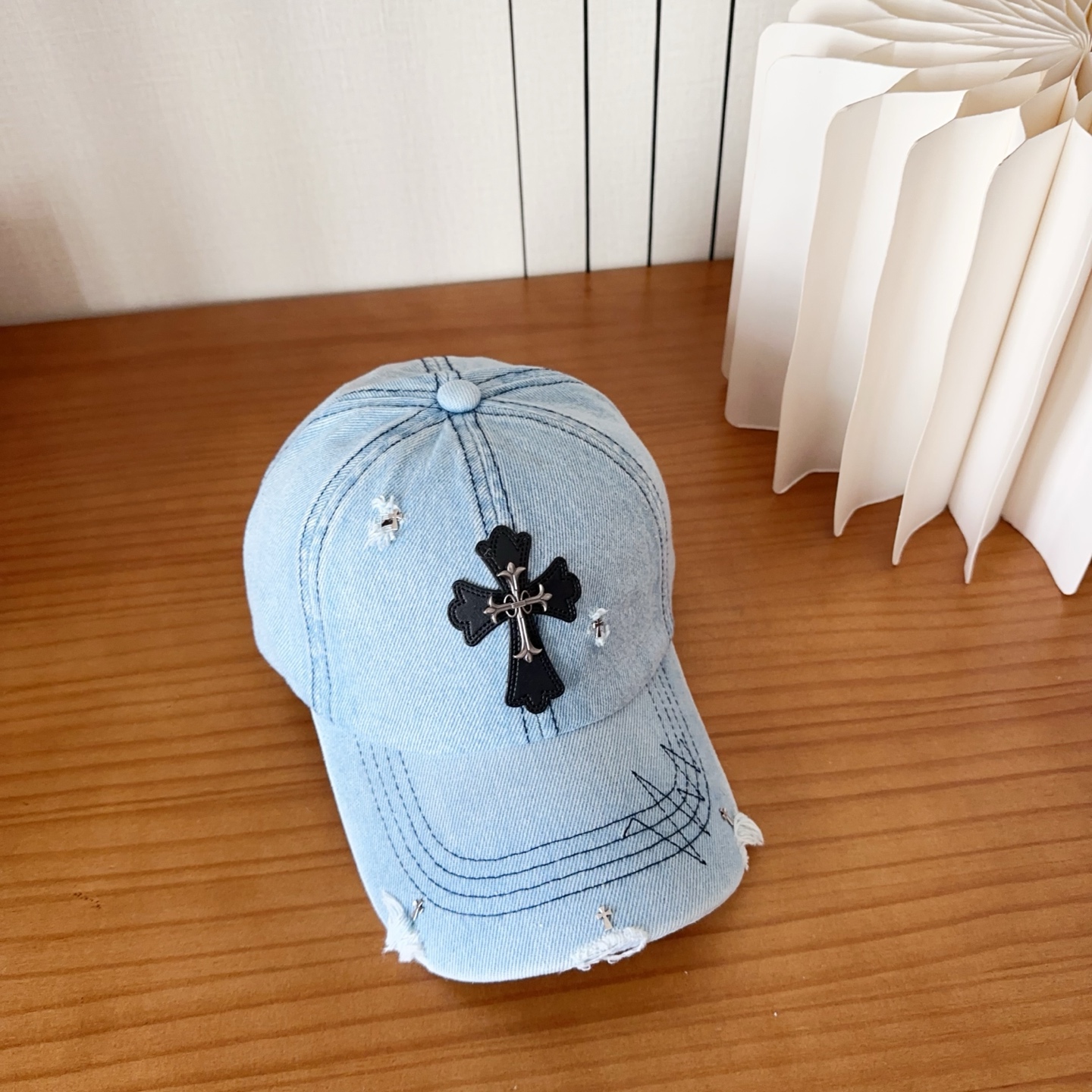 Chrome Hearts 克罗心💓早春韩版时尚复古做旧破洞帽子磨损设计百搭棒球帽鸭舌帽