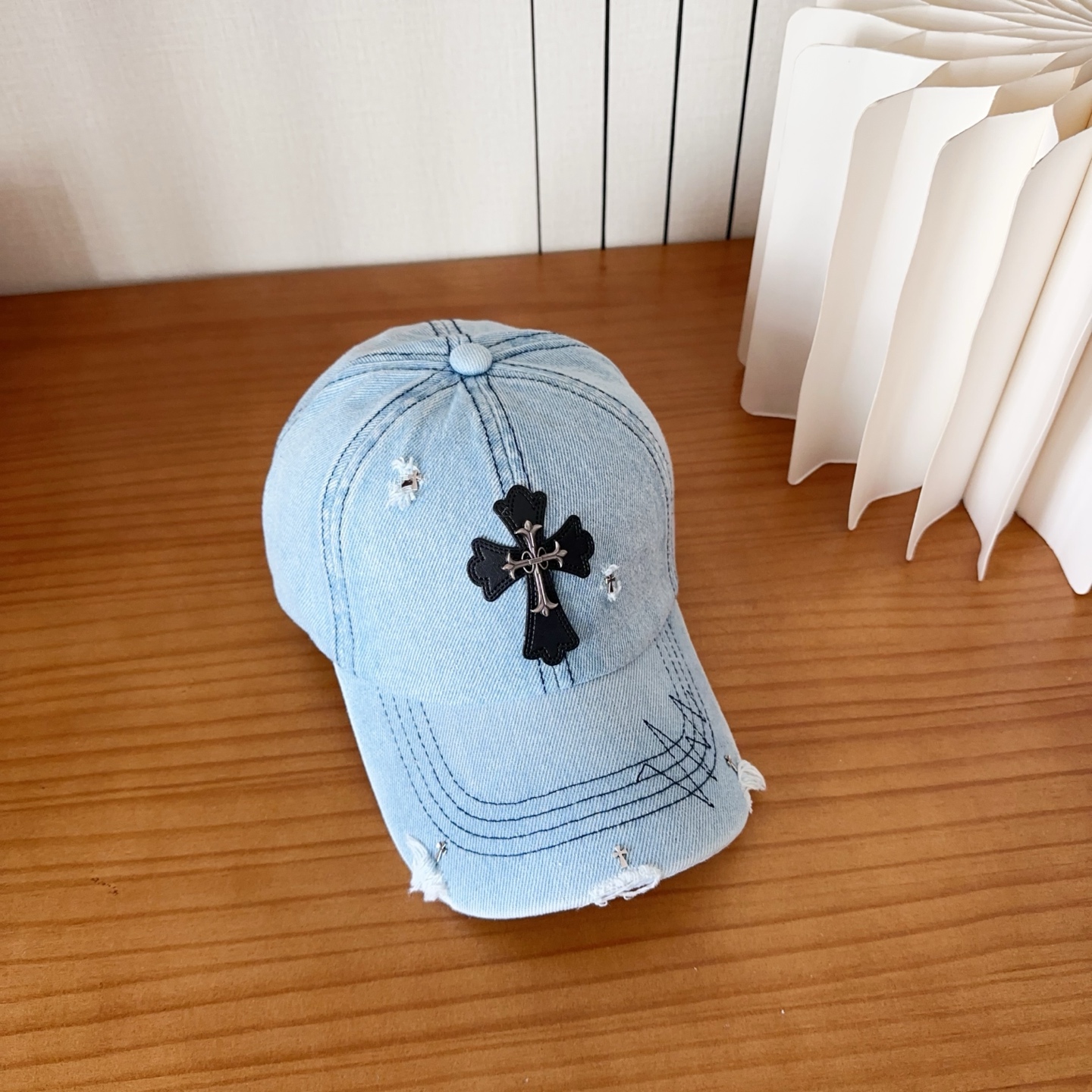 Chrome Hearts 克罗心💓早春韩版时尚复古做旧破洞帽子磨损设计百搭棒球帽鸭舌帽