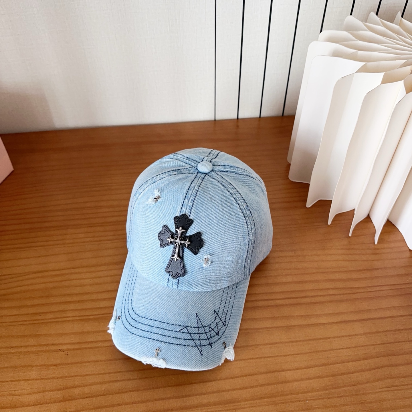 Chrome Hearts 克罗心💓早春韩版时尚复古做旧破洞帽子磨损设计百搭棒球帽鸭舌帽