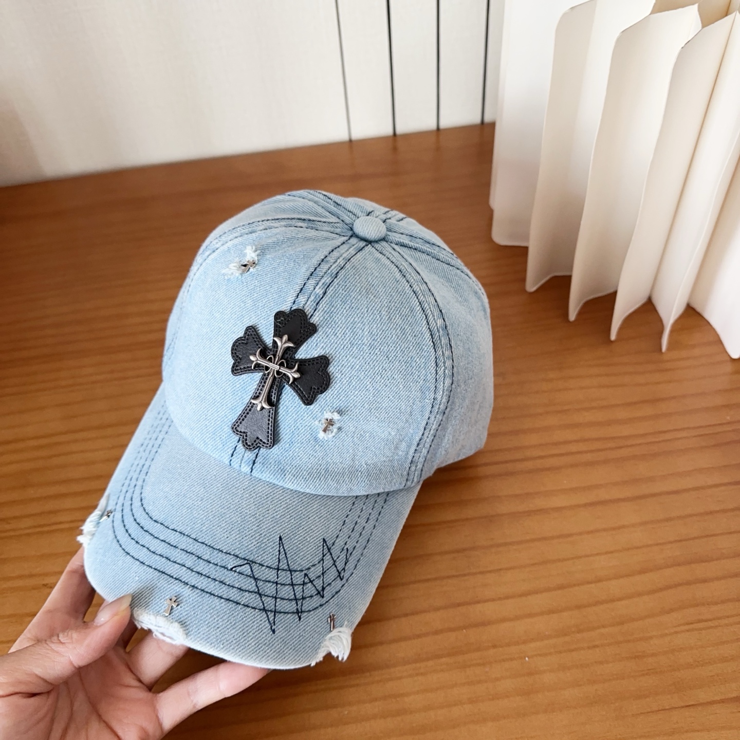 Chrome Hearts 克罗心💓早春韩版时尚复古做旧破洞帽子磨损设计百搭棒球帽鸭舌帽