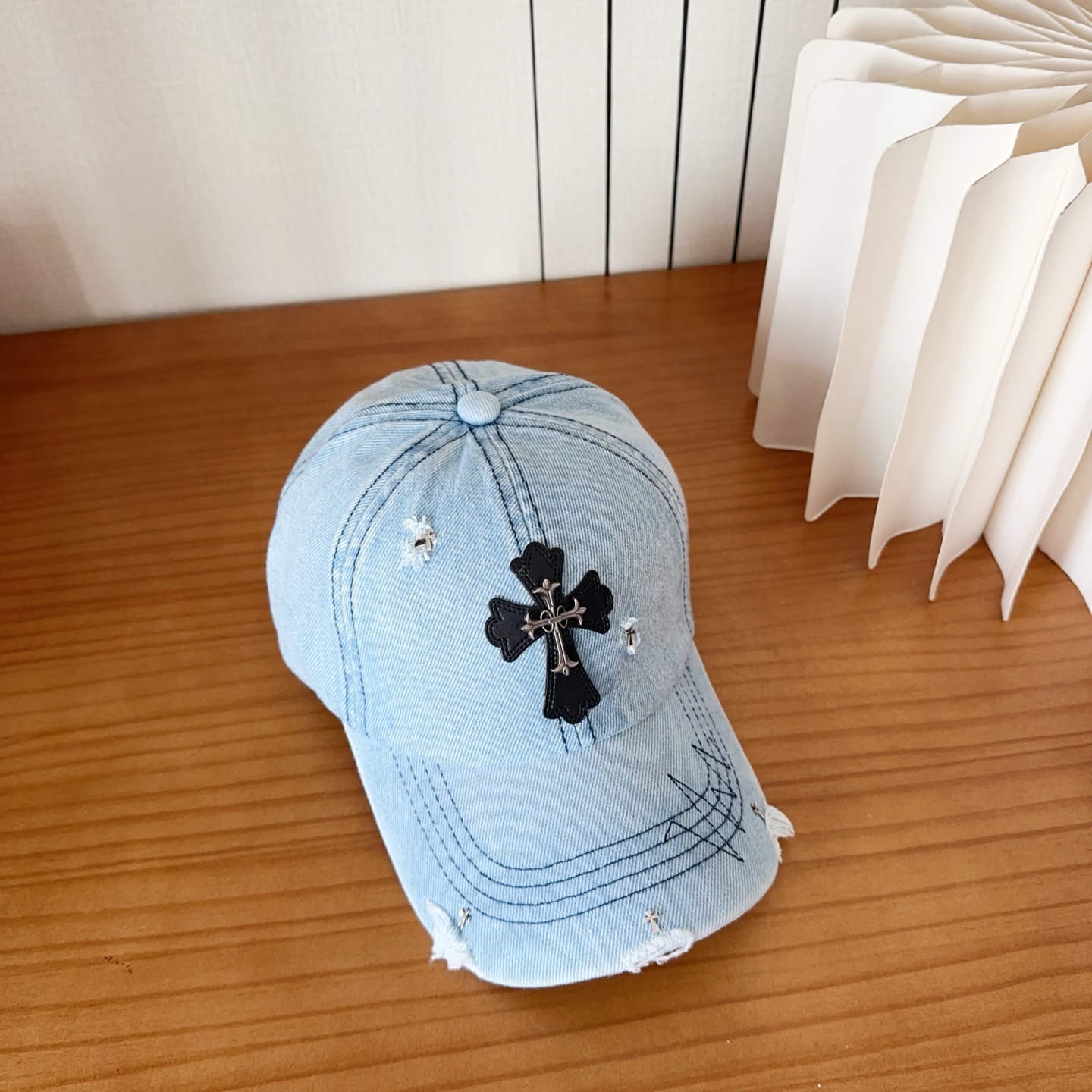 Chrome Hearts 克罗心💓早春韩版时尚复古做旧破洞帽子磨损设计百搭棒球帽鸭舌帽