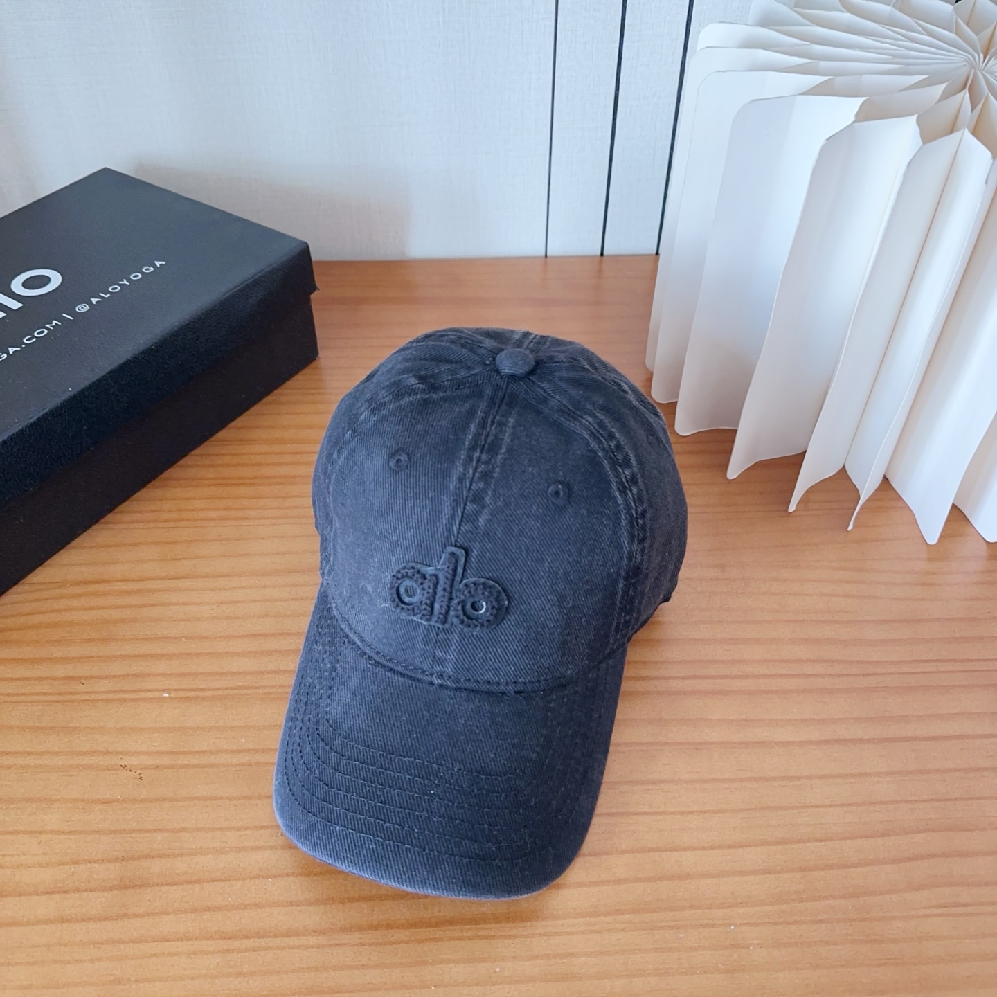 NO:755946,Popular Alo new baseball cap. Customized fabric, simple and fashionable, more breathable, super popular. Ready-made hats, straw hats, fisherman hats, baseball caps, hats, espadrilles, hats.19860909爆款Alo新款棒球帽 定制面料,简约时尚更透气,超火爆 现货秒发帽子草帽渔夫帽棒球帽,帽子,espadrilles,hats,hat