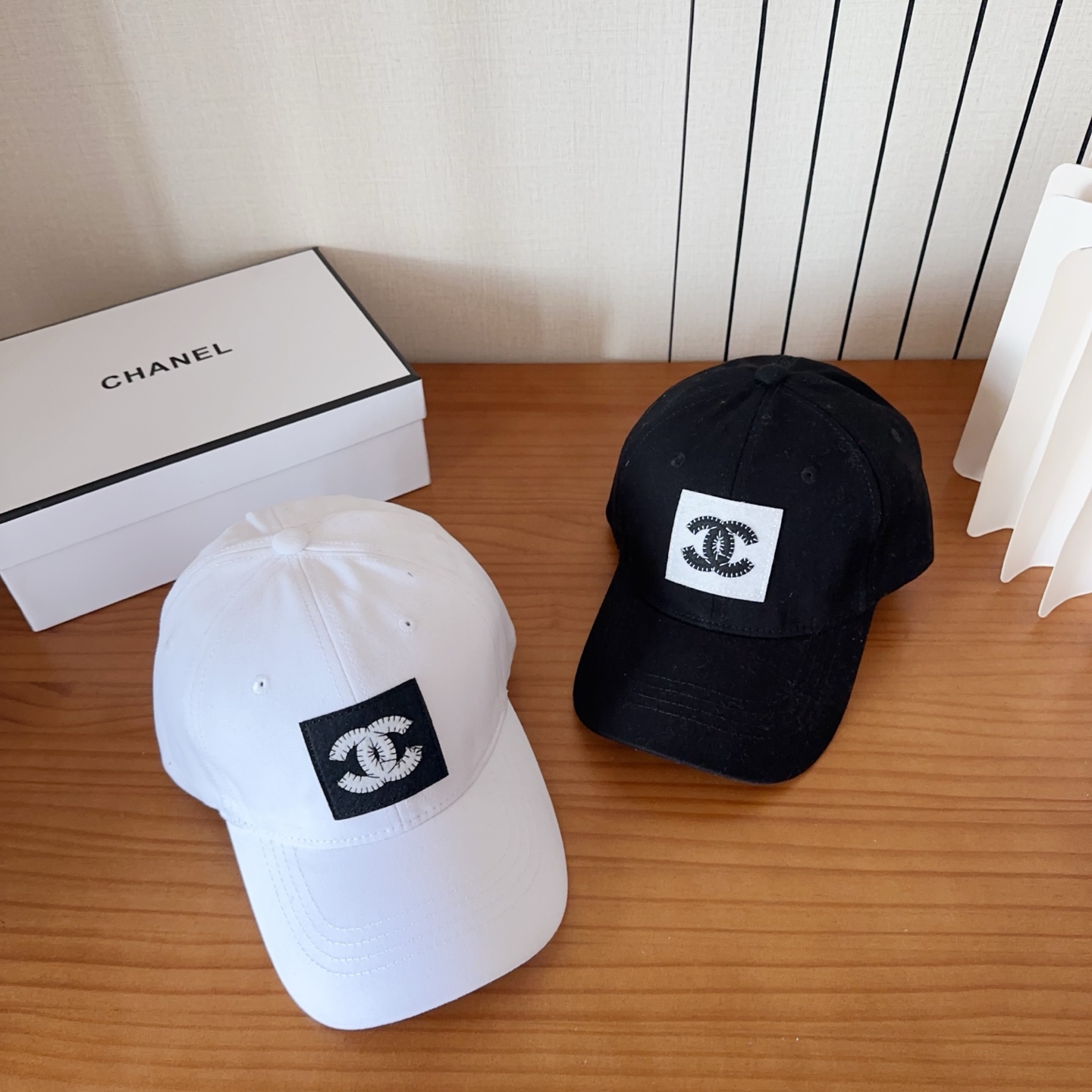 香奈儿新款经典休闲潮流款 上架简约棒球帽🧢日韩风格，随便搭配都超好看！出门旅游，绝对要入手的一款