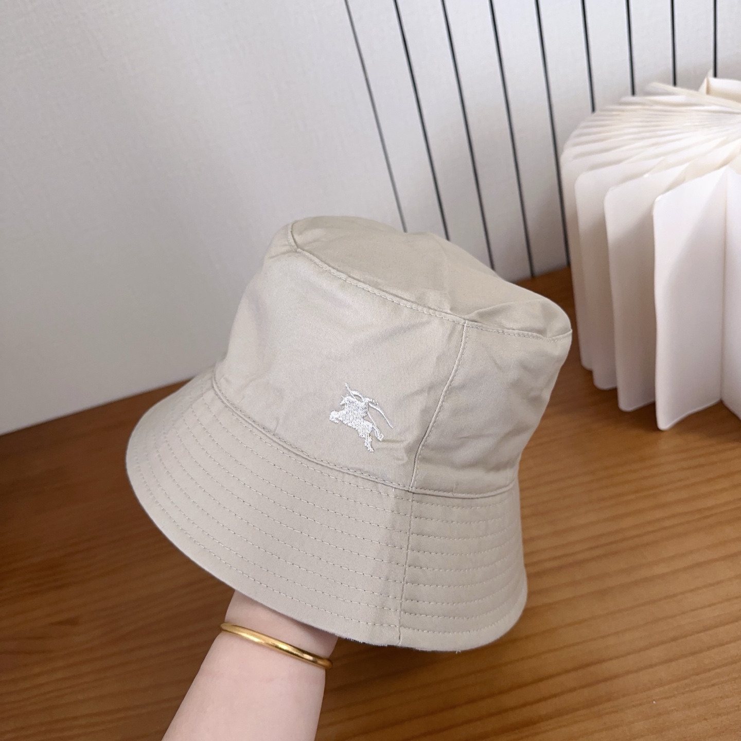 巴宝莉BURBERRY】🌸官网同步上线🎊 韩版新款英伦风定制款1:1原单品质 男女通用渔夫帽 高版品质质