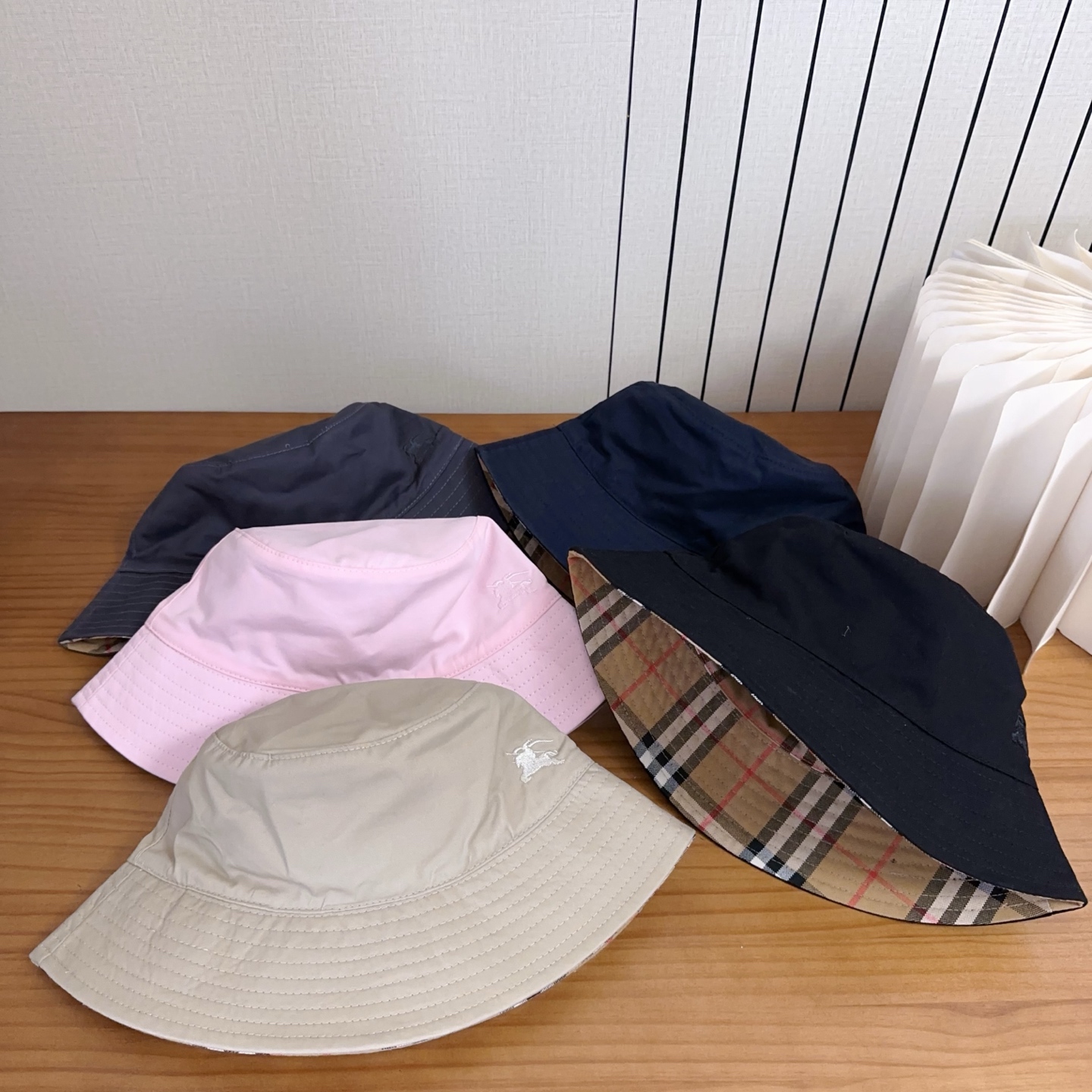 巴宝莉BURBERRY】🌸官网同步上线🎊 韩版新款英伦风定制款1:1原单品质 男女通用渔夫帽 高版品质质