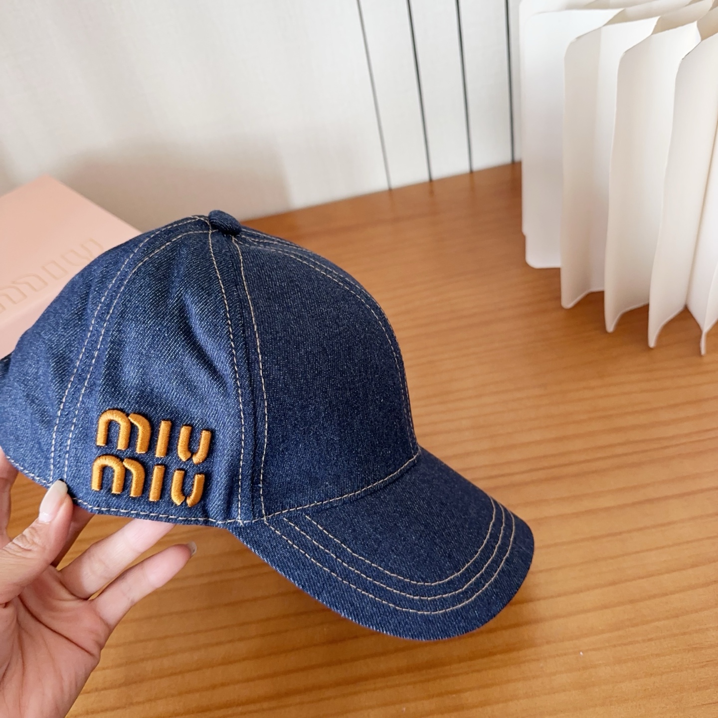 Miumiu缪缪 新款订单款刺绣棒球帽🧢大牌款超好搭配，赶紧入手！