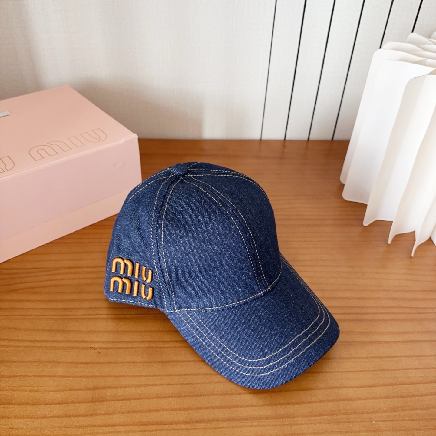 Miumiu缪缪 新款订单款刺绣棒球帽🧢大牌款超好搭配，赶紧入手！
