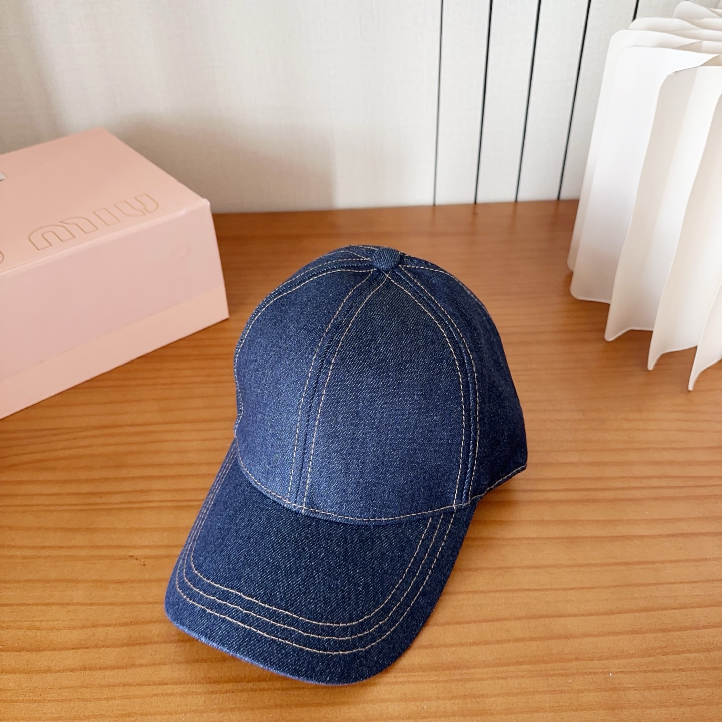 Miumiu缪缪 新款订单款刺绣棒球帽🧢大牌款超好搭配，赶紧入手！