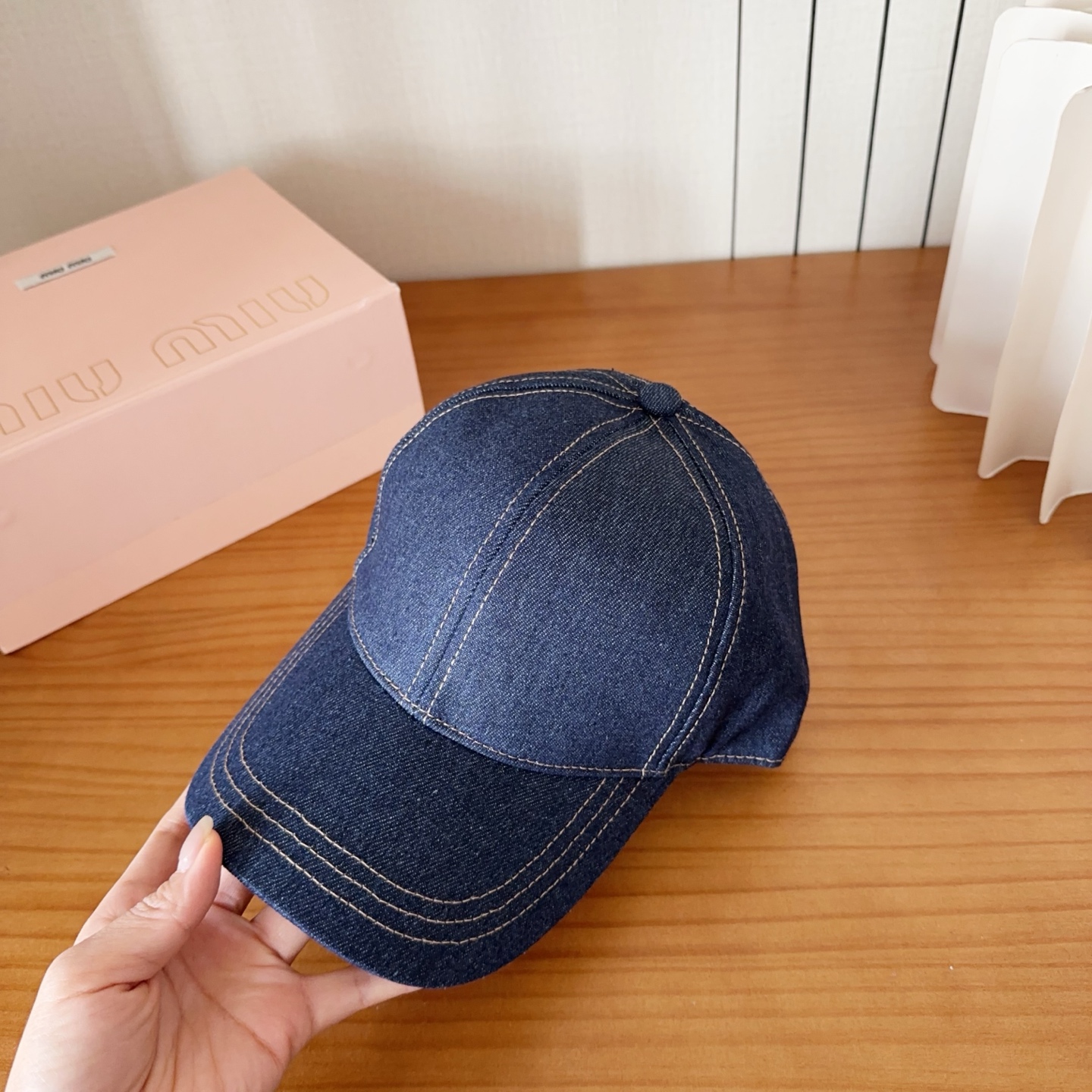 Miumiu缪缪 新款订单款刺绣棒球帽🧢大牌款超好搭配，赶紧入手！