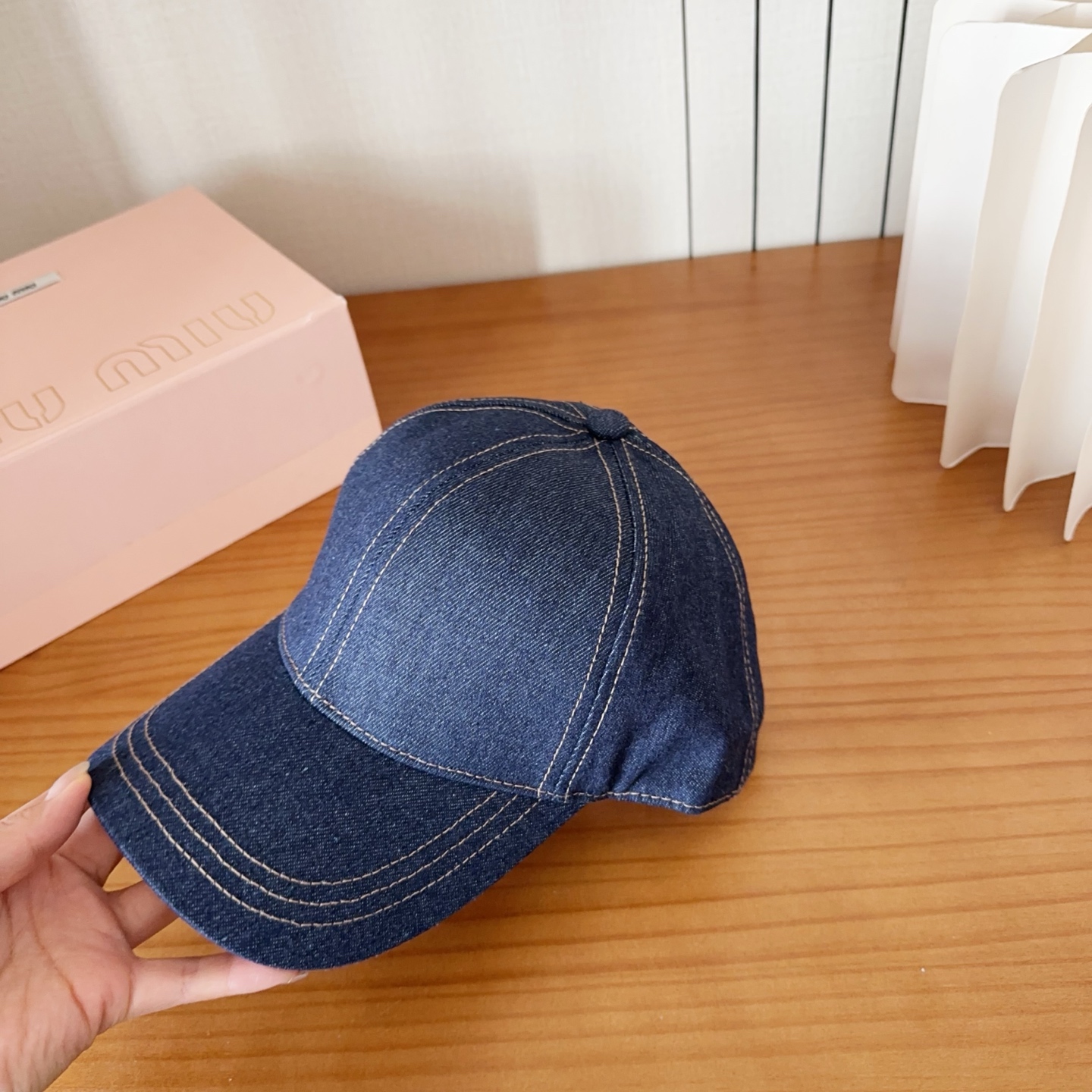 Miumiu缪缪 新款订单款刺绣棒球帽🧢大牌款超好搭配，赶紧入手！