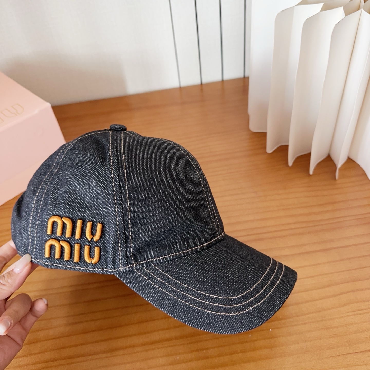 Miumiu缪缪 新款订单款刺绣棒球帽🧢大牌款超好搭配，赶紧入手！