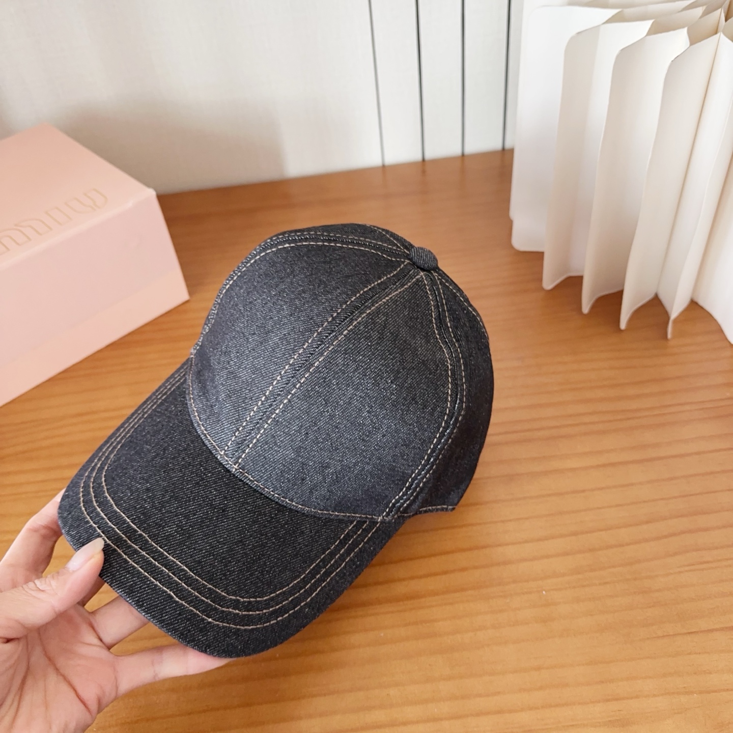 Miumiu缪缪 新款订单款刺绣棒球帽🧢大牌款超好搭配，赶紧入手！