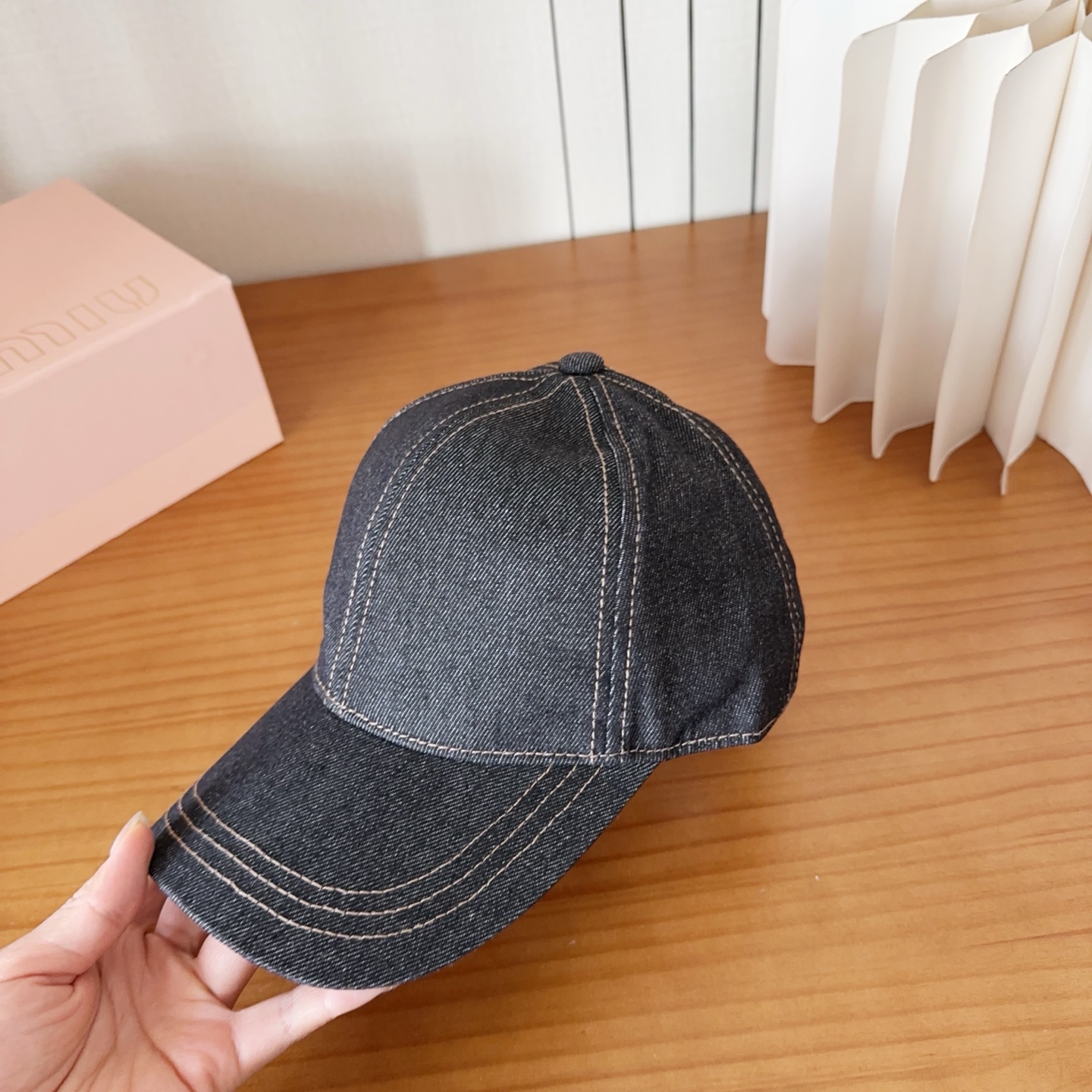 Miumiu缪缪 新款订单款刺绣棒球帽🧢大牌款超好搭配，赶紧入手！