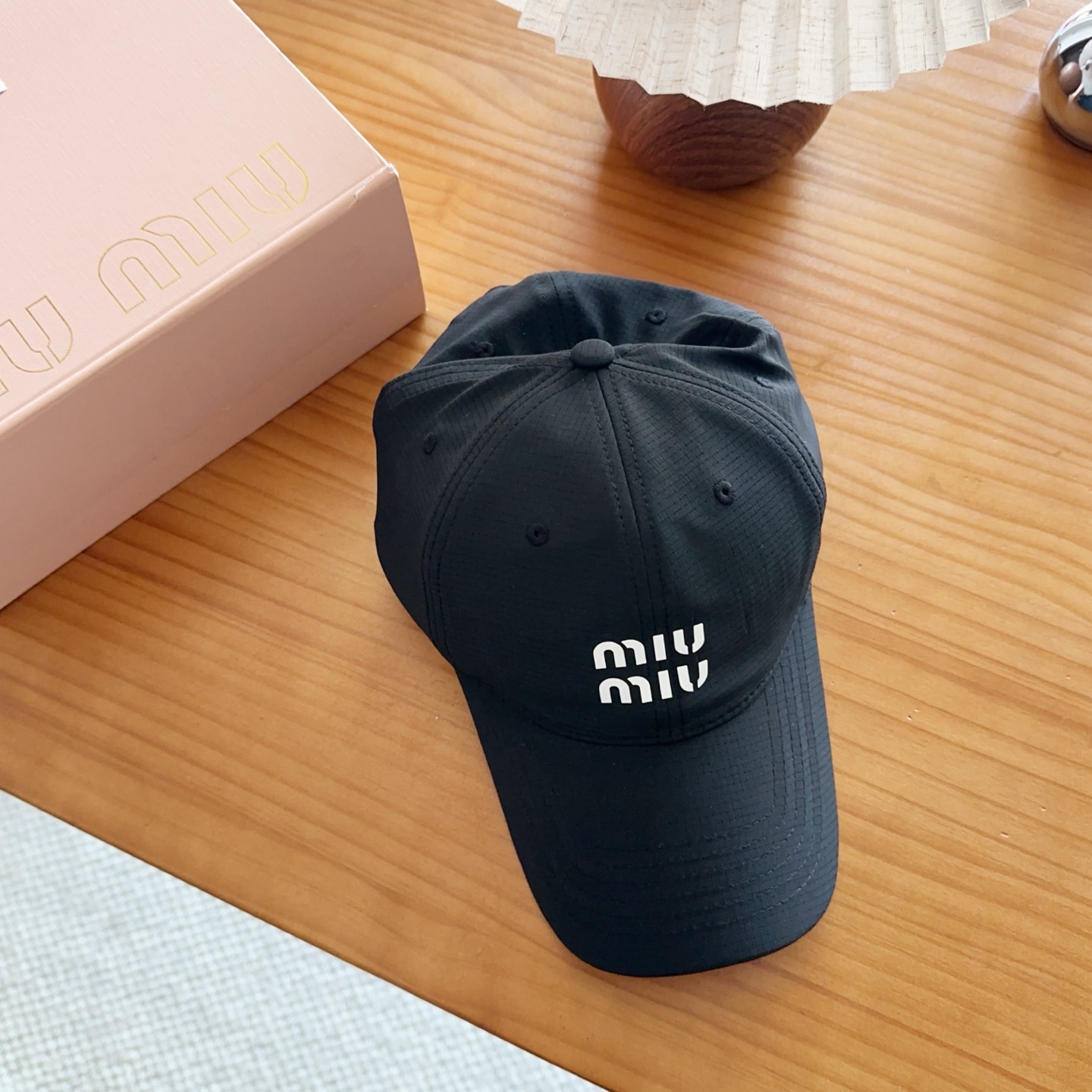 miumiu 缪缪 新款高版本速干面料棒球帽，大牌同步，超好搭配，出货！
