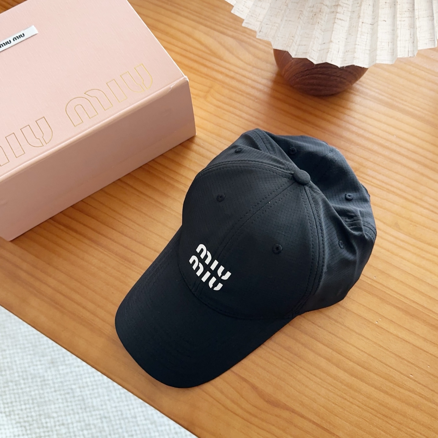 miumiu 缪缪 新款高版本速干面料棒球帽，大牌同步，超好搭配，出货！