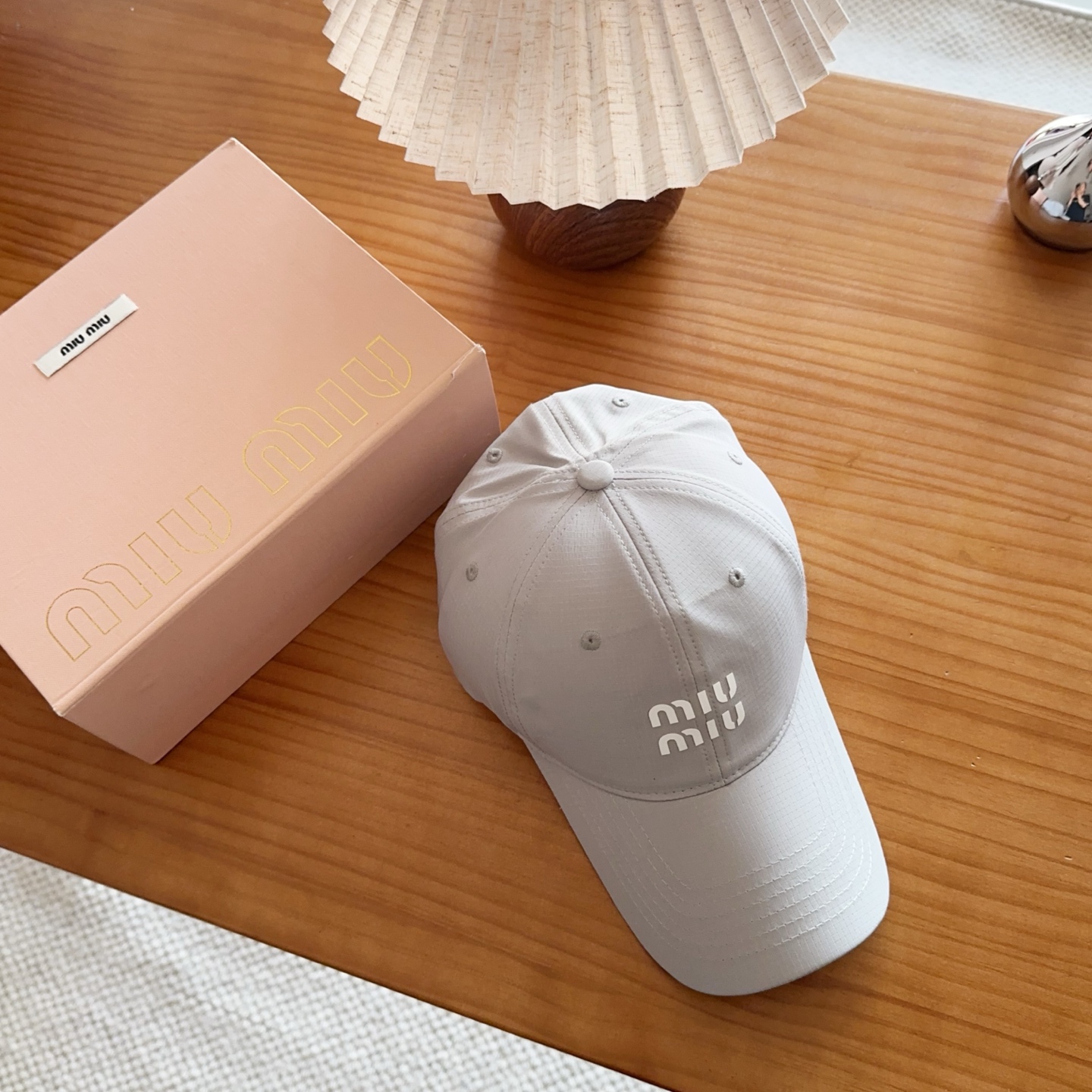 miumiu 缪缪 新款高版本速干面料棒球帽，大牌同步，超好搭配，出货！
