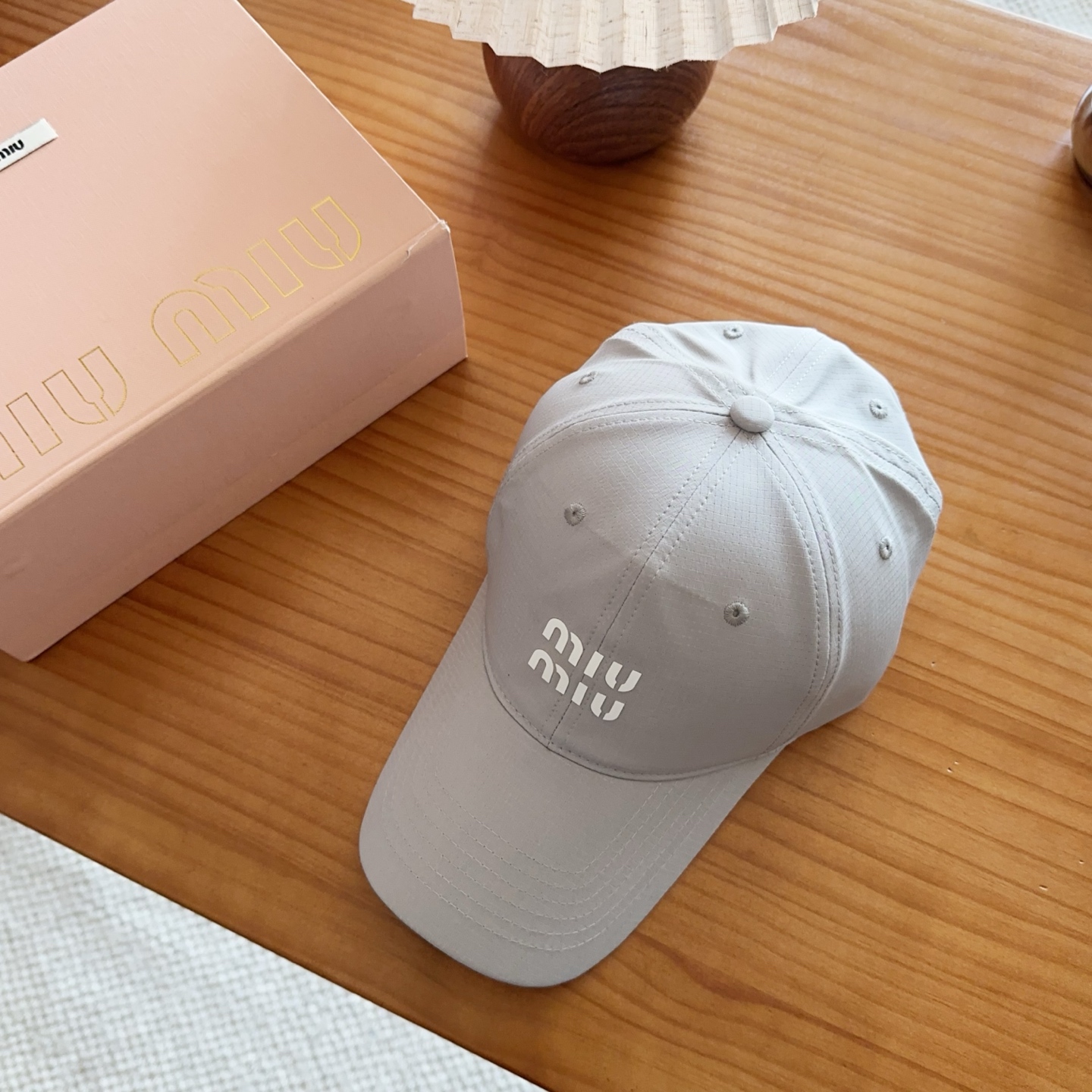 miumiu 缪缪 新款高版本速干面料棒球帽，大牌同步，超好搭配，出货！