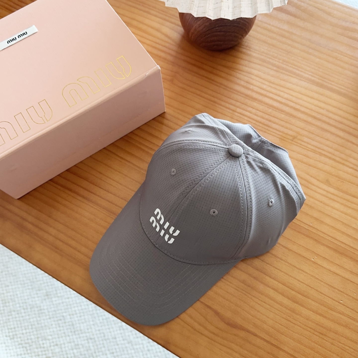 miumiu 缪缪 新款高版本速干面料棒球帽，大牌同步，超好搭配，出货！