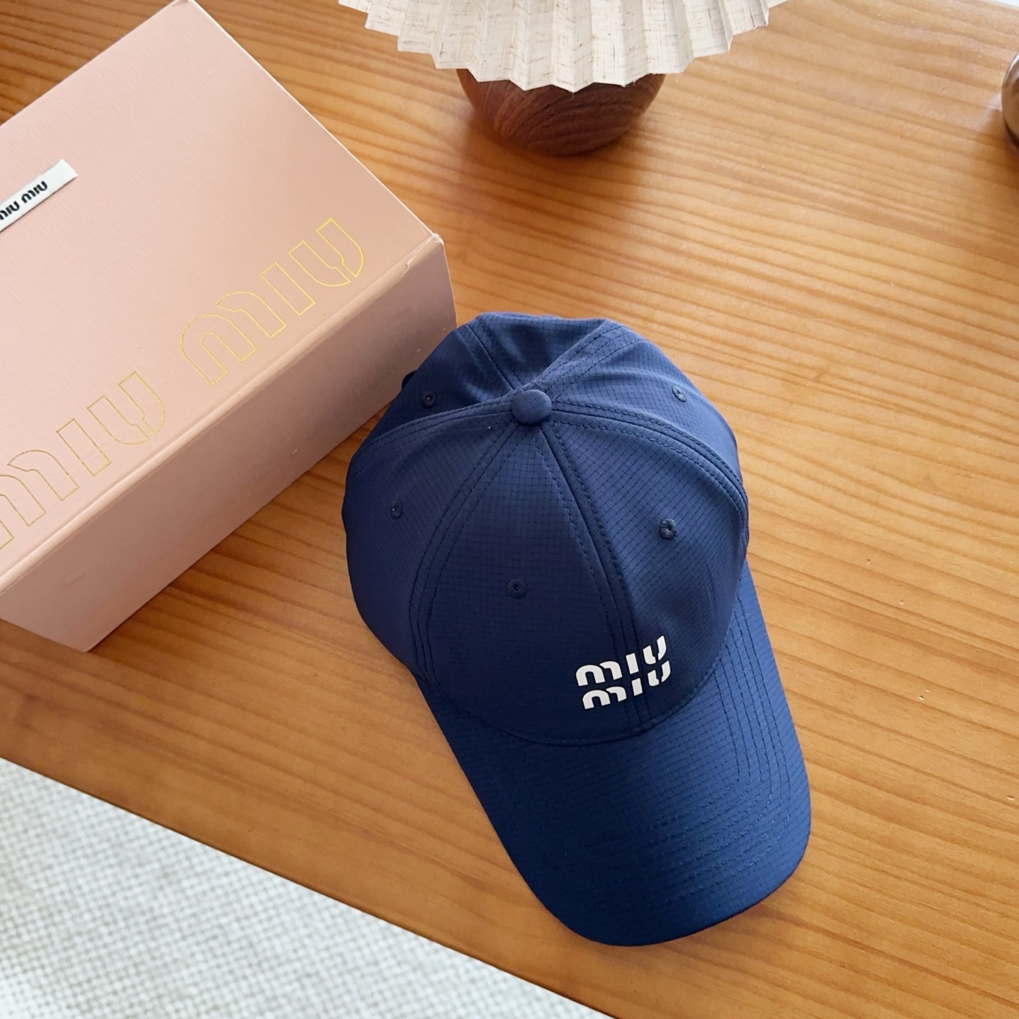 miumiu 缪缪 新款高版本速干面料棒球帽，大牌同步，超好搭配，出货！