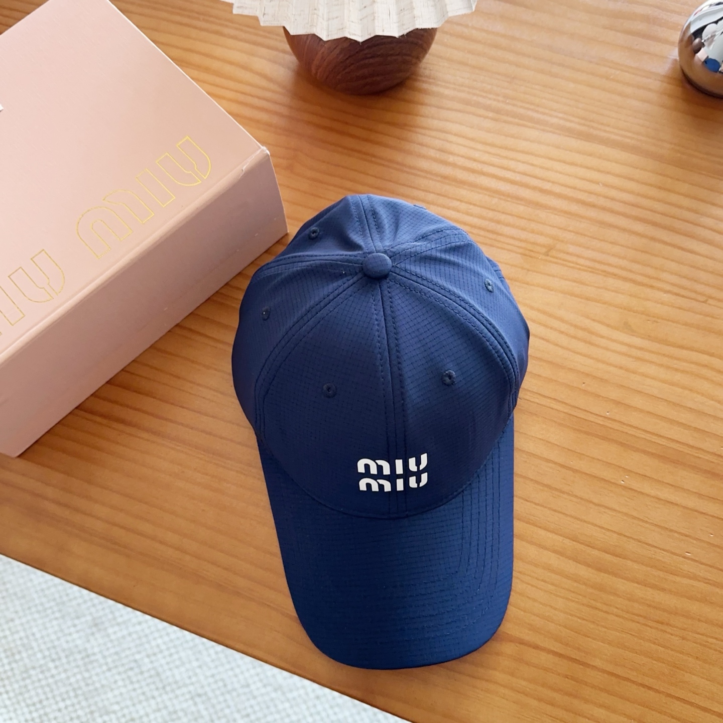 miumiu 缪缪 新款高版本速干面料棒球帽，大牌同步，超好搭配，出货！