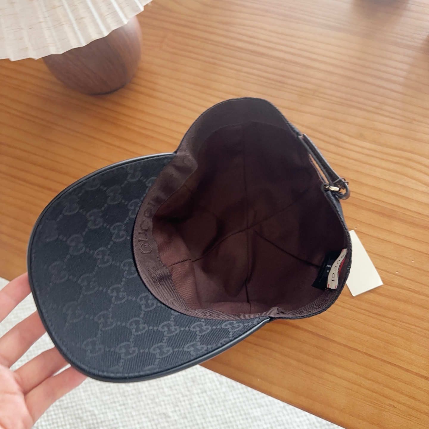 Gucci 官网高版出货，新款棒球帽1:1出版，非常经典的经典，流行的复古美，出门必备，经典永不过时