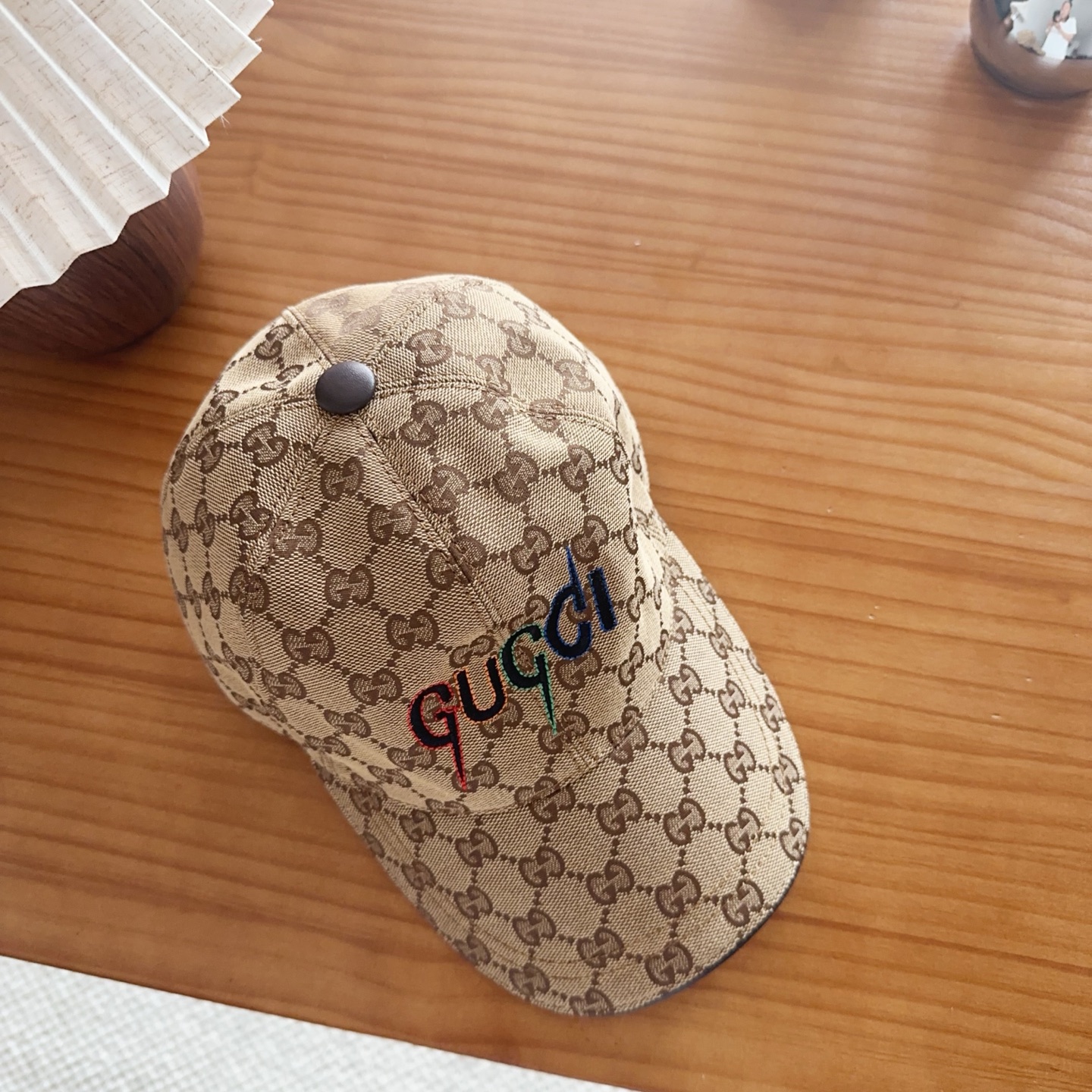 Gucci 官网高版出货，新款棒球帽1:1出版，非常经典的经典，流行的复古美，出门必备，经典永不过时