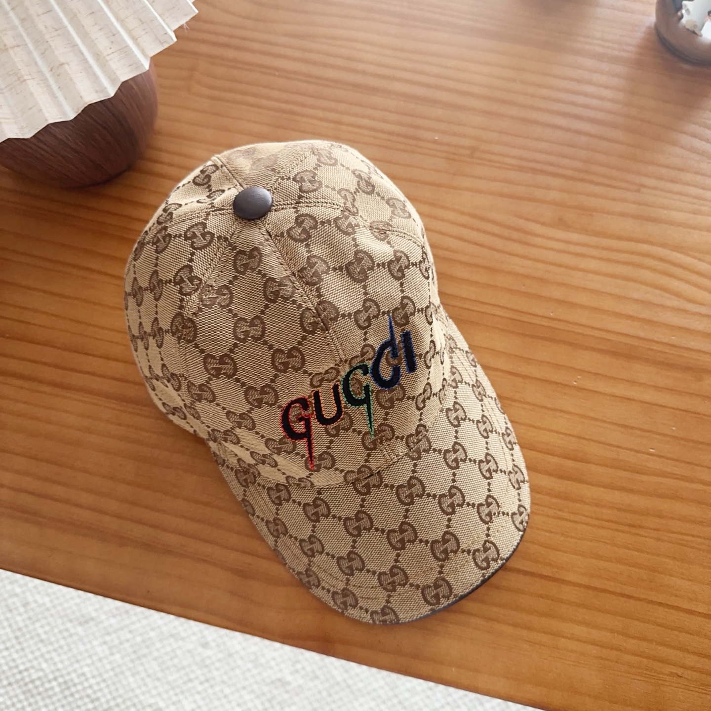 Gucci 官网高版出货，新款棒球帽1:1出版，非常经典的经典，流行的复古美，出门必备，经典永不过时