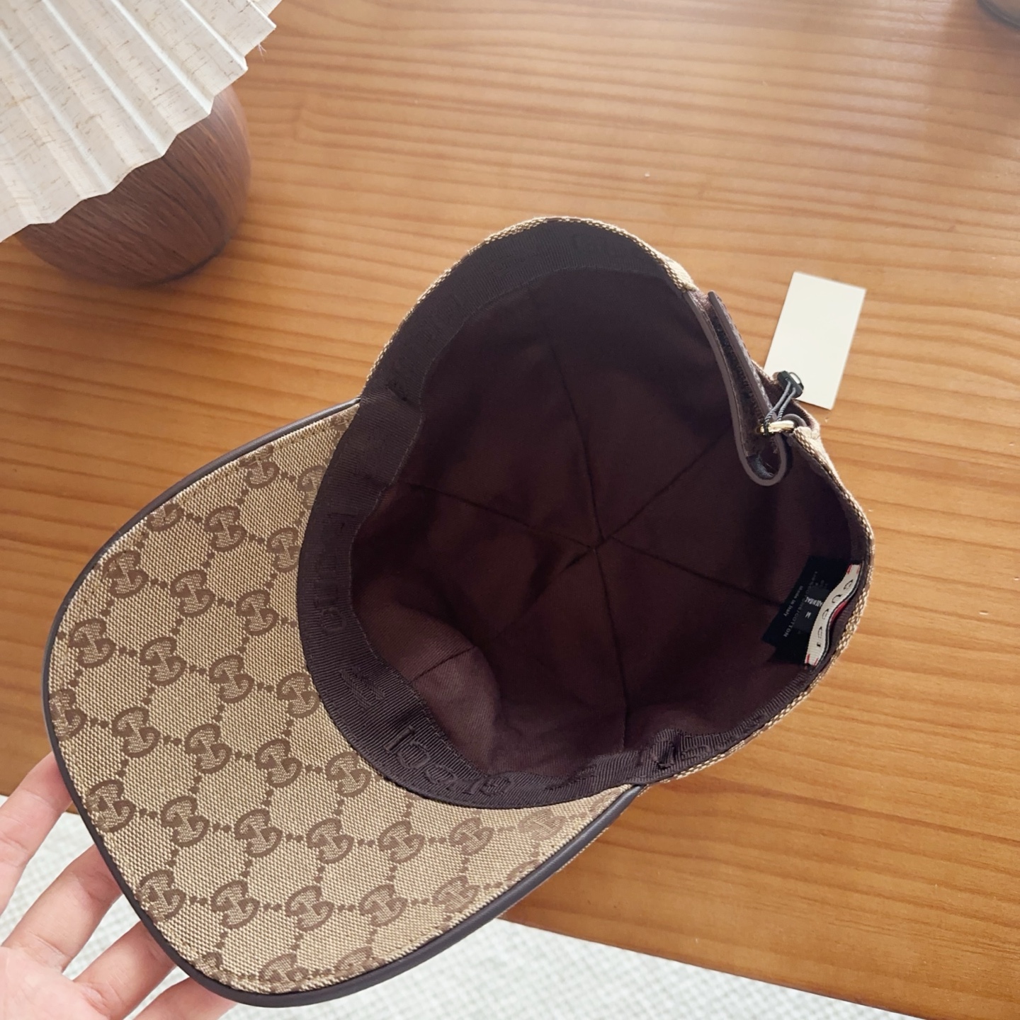 Gucci 官网高版出货，新款棒球帽1:1出版，非常经典的经典，流行的复古美，出门必备，经典永不过时