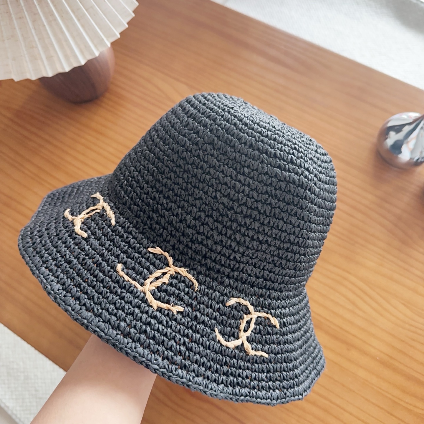 CHANEL香奈儿2026新款草帽 夏天海边首选～新款材质编织而成～质感满分💯