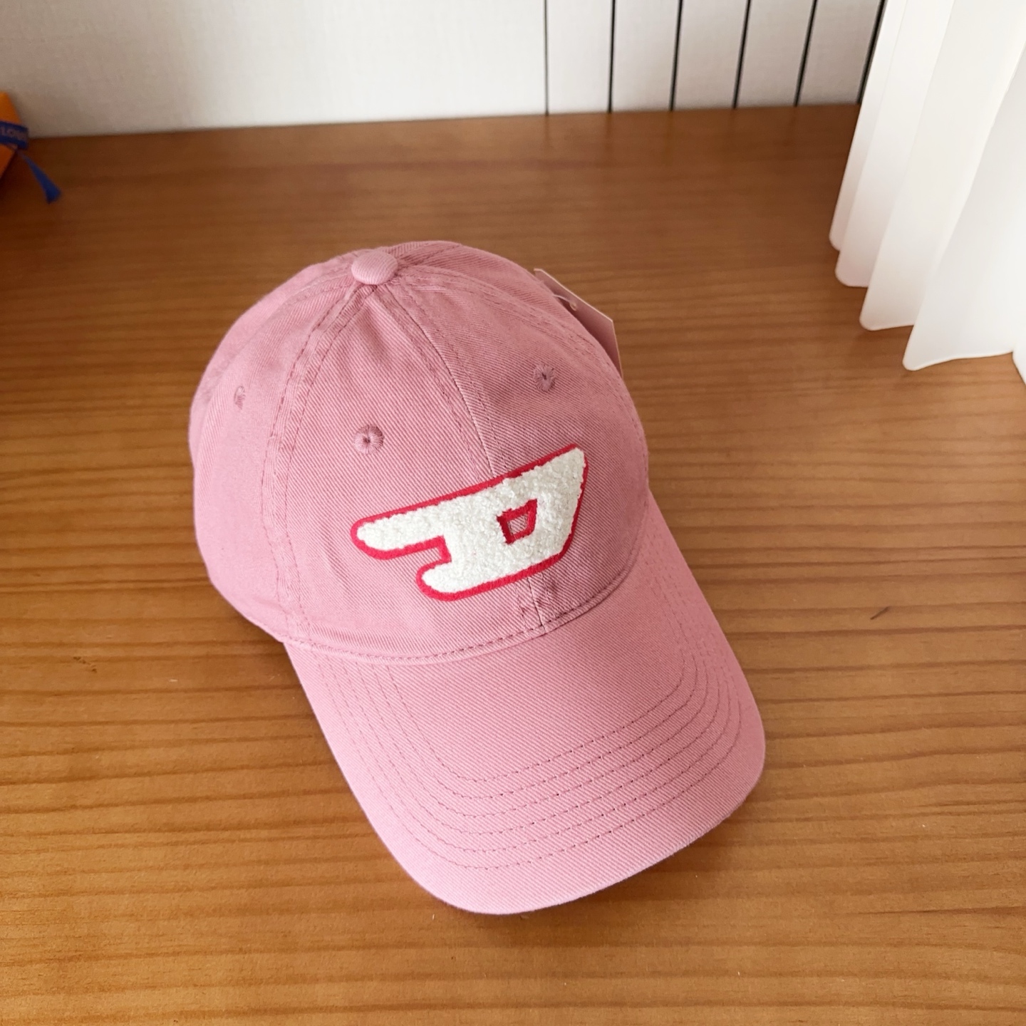 Diesel 迪赛 棒球帽🧢 。棒球帽🧢，出街必备超好搭配，高品质 内标齐全，赶紧入手！